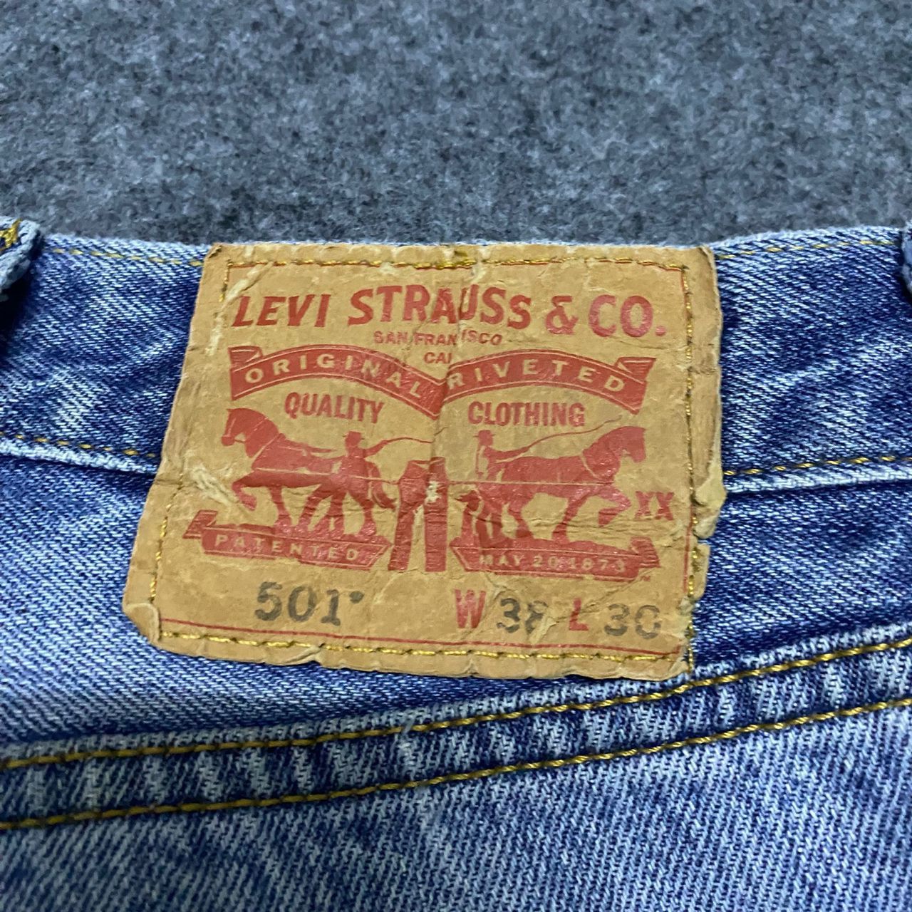 Levi's Vintage Levis 501 Distressed denim Kurt Cobain Style Size US 39 - 13 Thumbnail