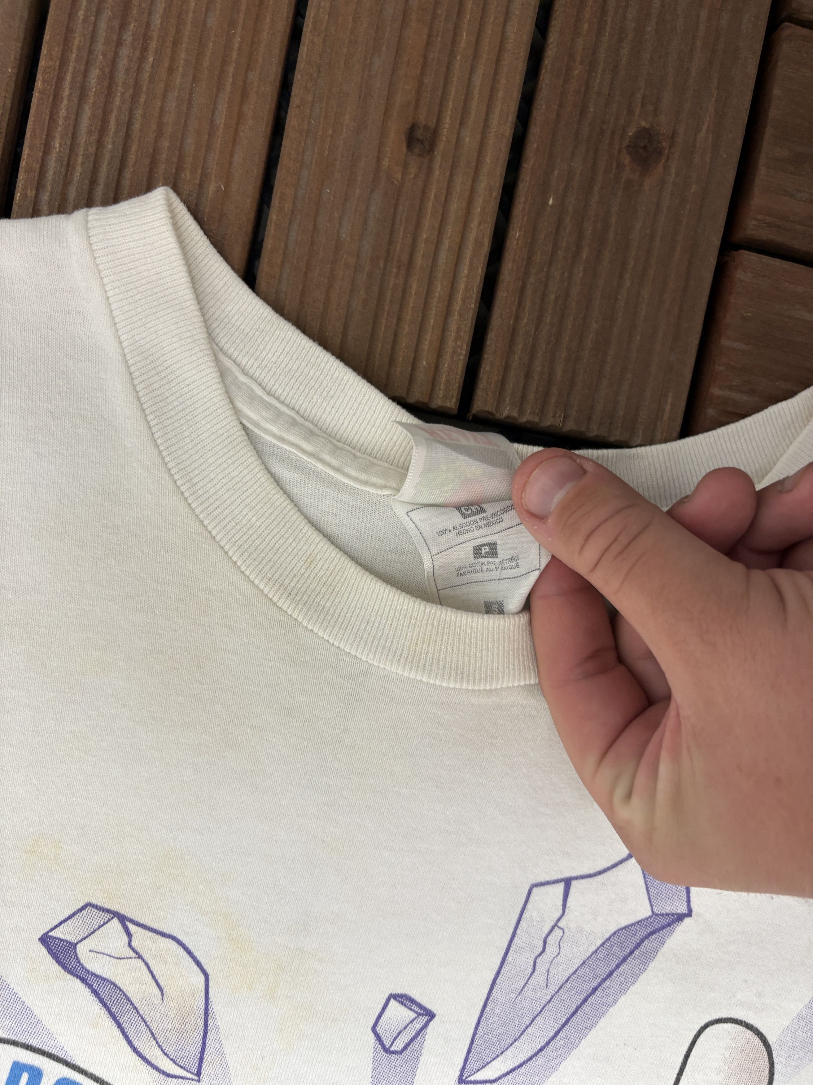 Vintage Hershey's Kisses Breakthrough Vintage White T-Shirt Tee Size US S / EU 44-46 / 1 - 7 Thumbnail