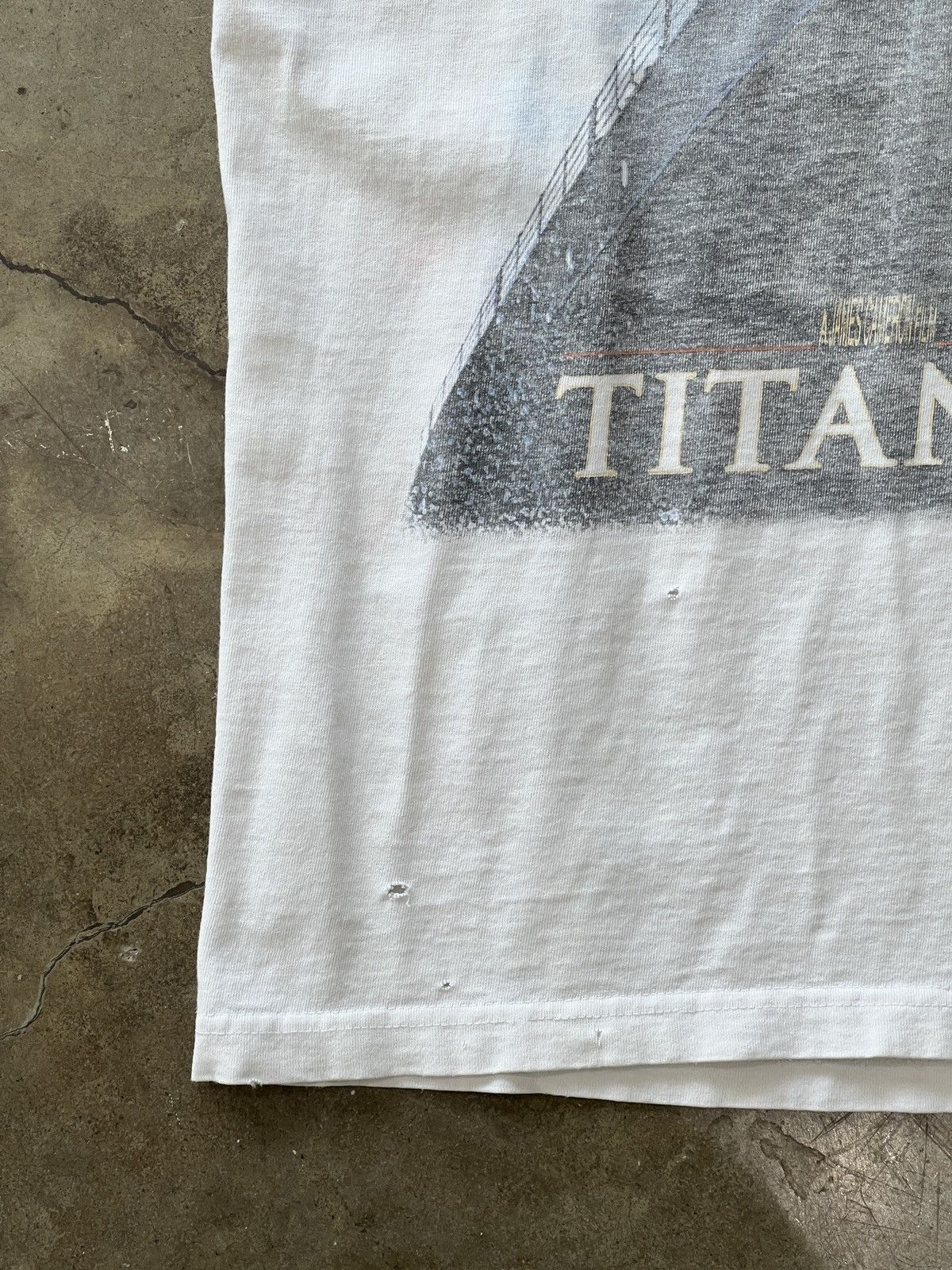 Vintage Vintage 1998 Titanic Promo Movie Poster Tee Large Size US L / EU 52-54 / 3 - 6 Thumbnail