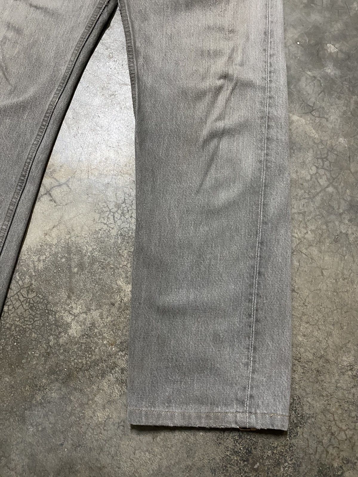 Levi's × Vintage Vintage Levi’s 501 Grey Fade Black Size US 30 / EU 46 - 8 Thumbnail