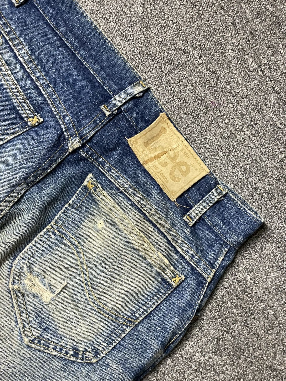 Lee × Vintage Vintage LEE Distressed Denim Ripped Jeans (92) Size US 28 / EU 44 - 14 Thumbnail