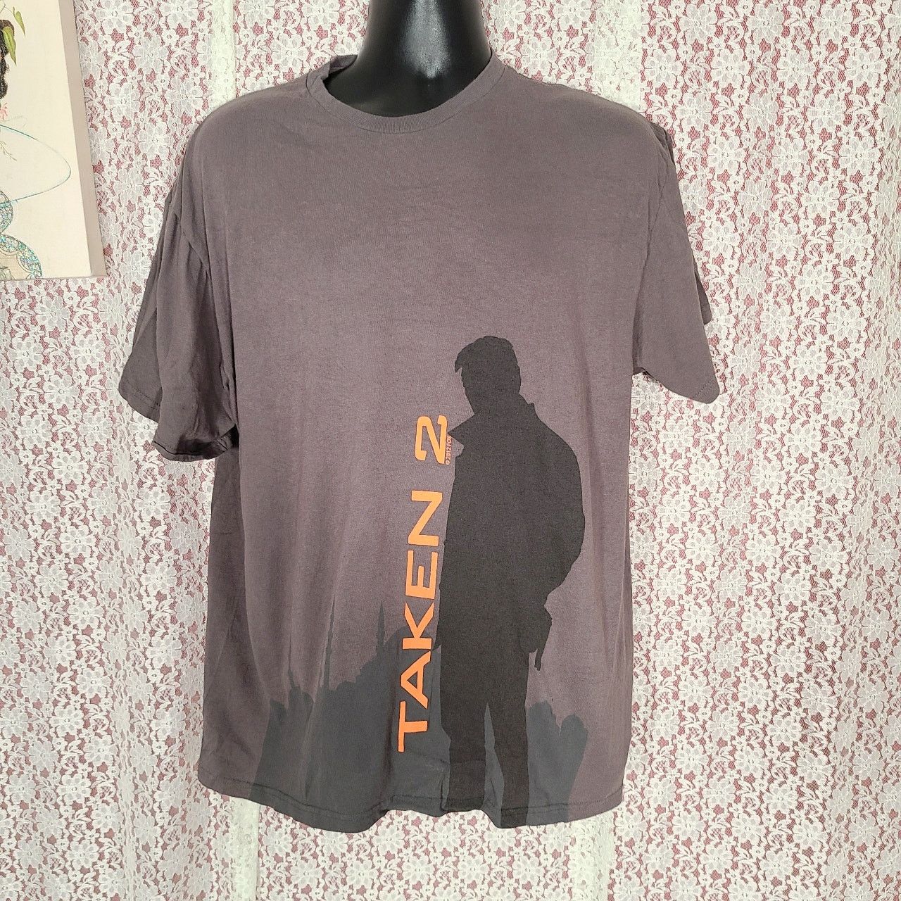 Taken 2 official gray outline graphic t-shirt size xl
