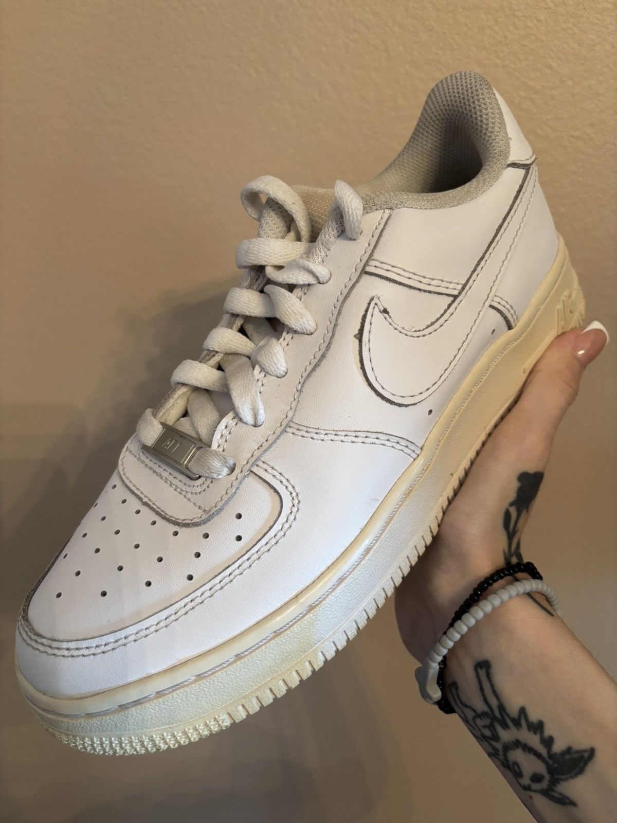 Nike Nike Air Force 1 LE GS 'Triple White' Size US 5 / EU 37 - 1 Thumbnail