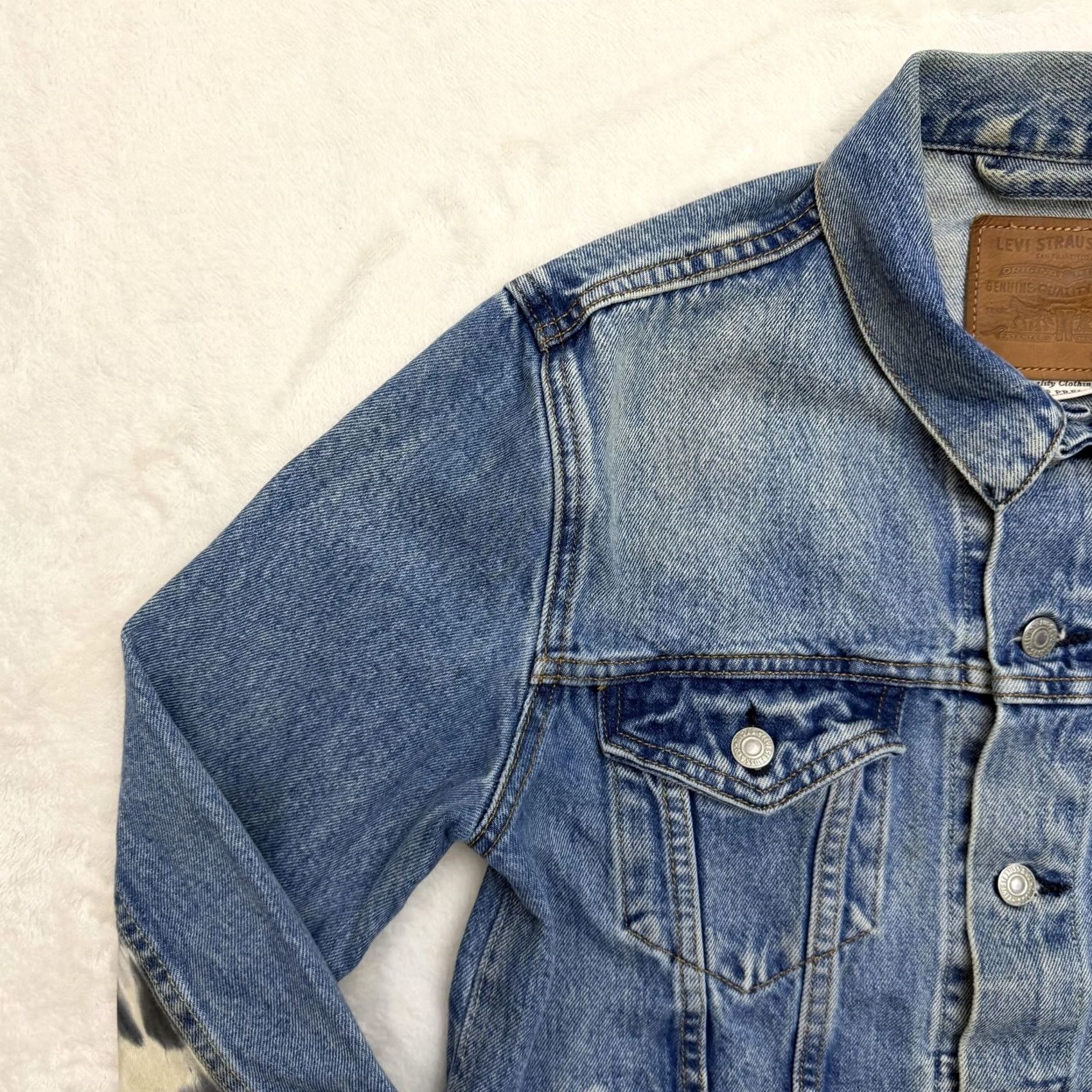 Levi's Levis Premium Jacket Womens Small Blue Denim Tie Dye Panel Trucker Coat Size S / US 4 / IT 40 - 5 Thumbnail