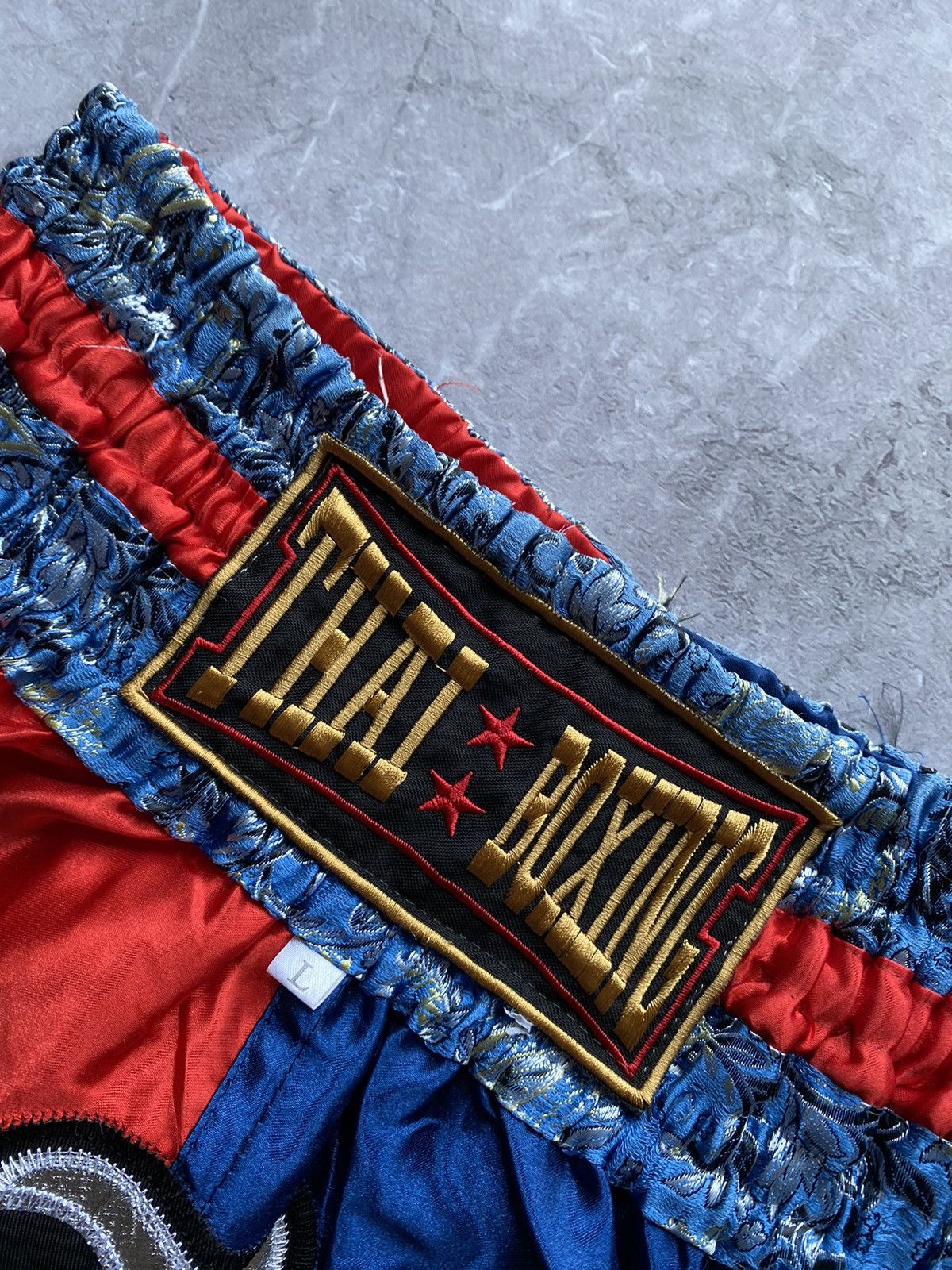 Vintage Vintage Muay Thai Boxing MMA Dragon Print Shorts Size L Size US 34 / EU 50 - 8 Thumbnail