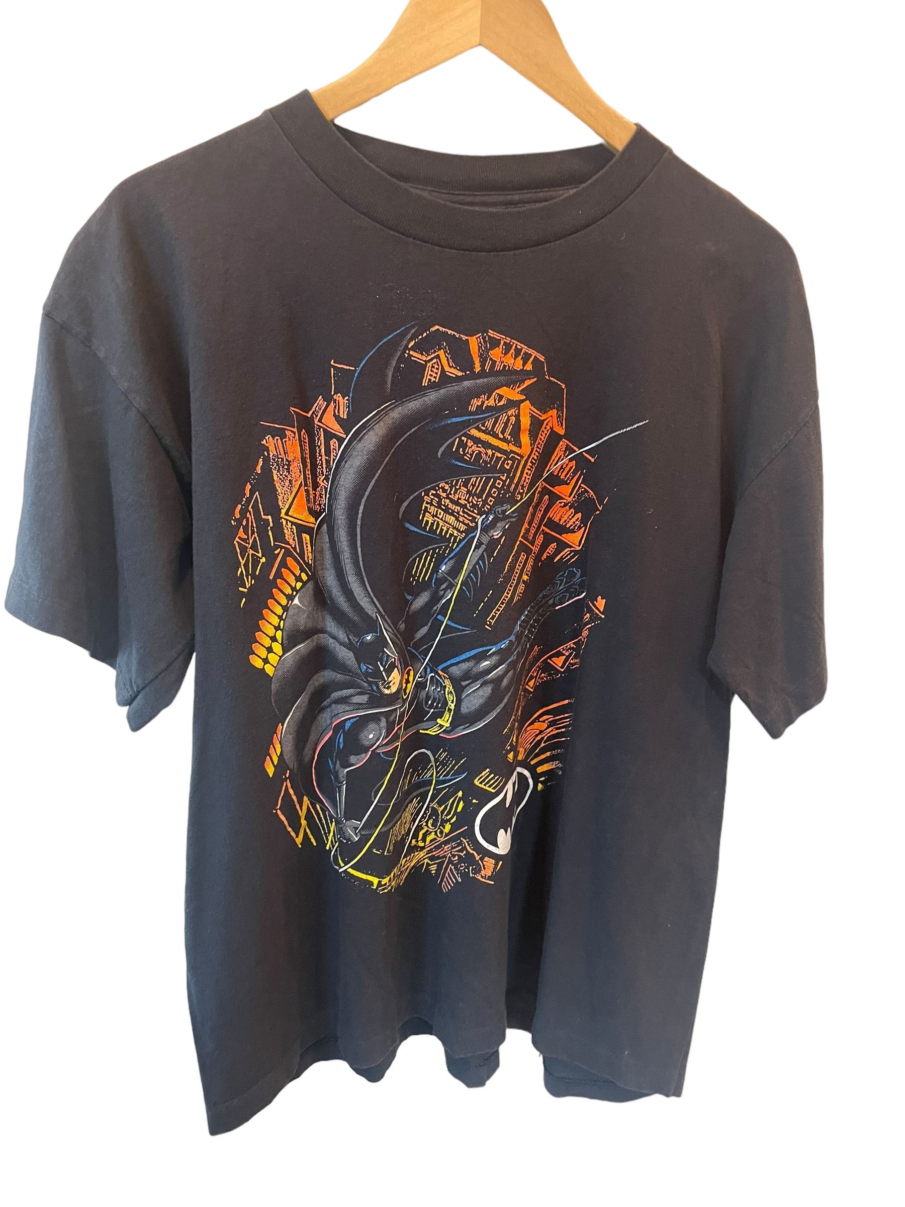 DC Comics Vintage 1992 Batman T-shirt Size US XL / EU 56 / 4 - 1 Thumbnail