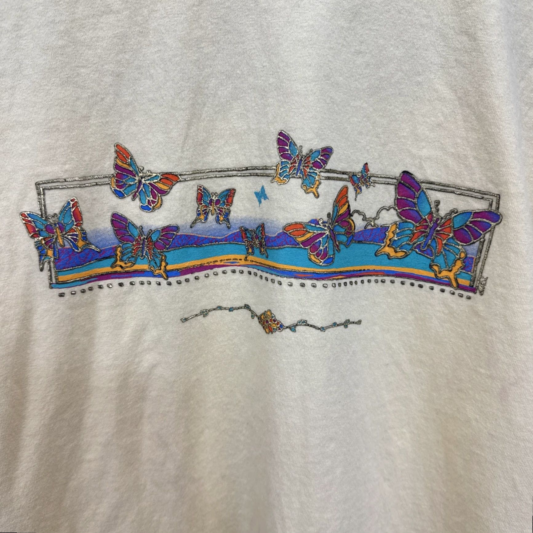 Gildan VINTAGE Butterflies Nature T Shirt Large Yellow Gildan Cotton Short Sleeve Crew Neck 90s Art Tee Unisex Adults Mens Womens Size US L / EU 52-54 / 3 - 2 Thumbnail