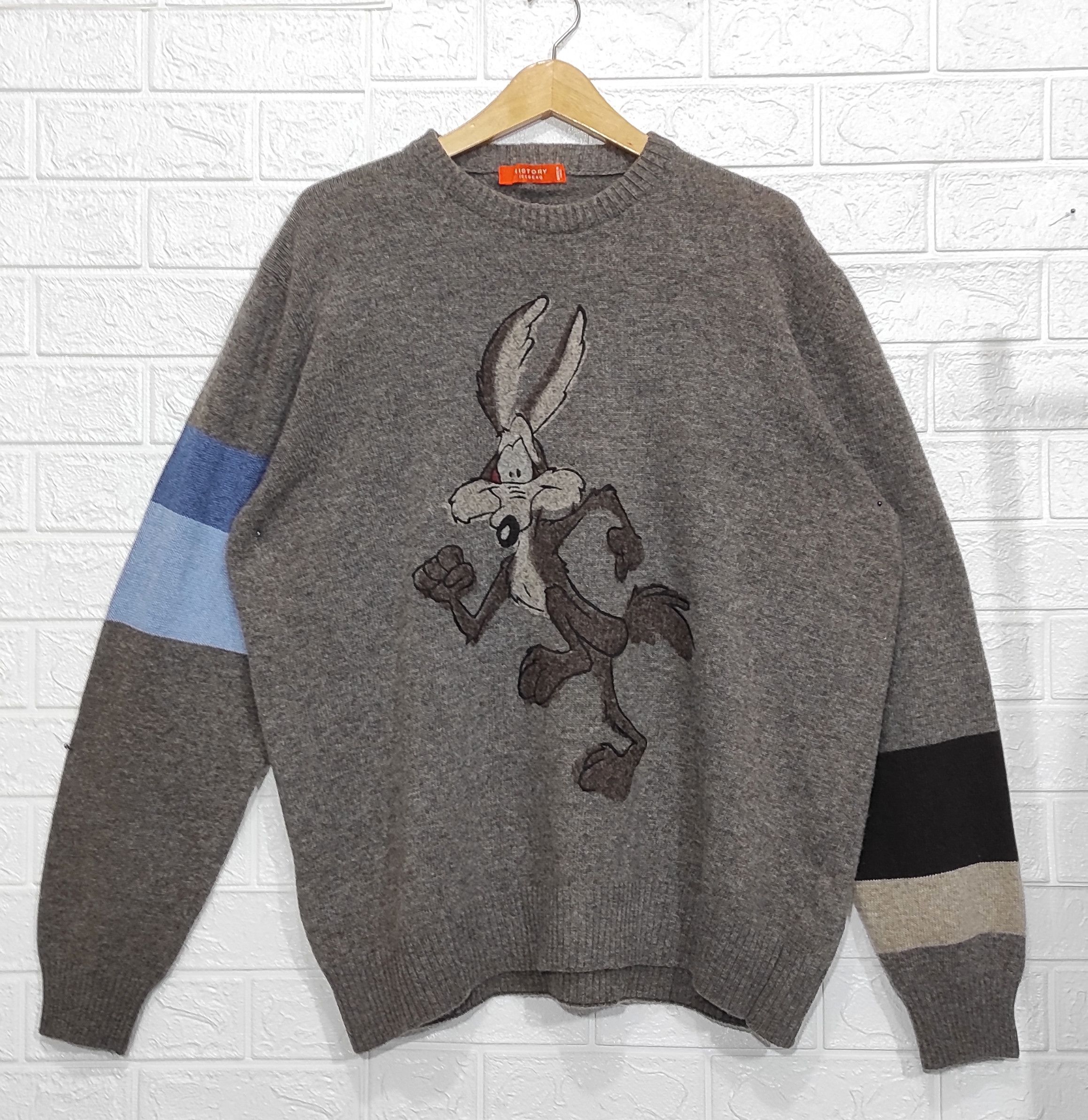 image of Iceberg History x Warner Bros Vintage Coyote Mens Sweater By Looney Tunes X Iceberg in Grey (Size X