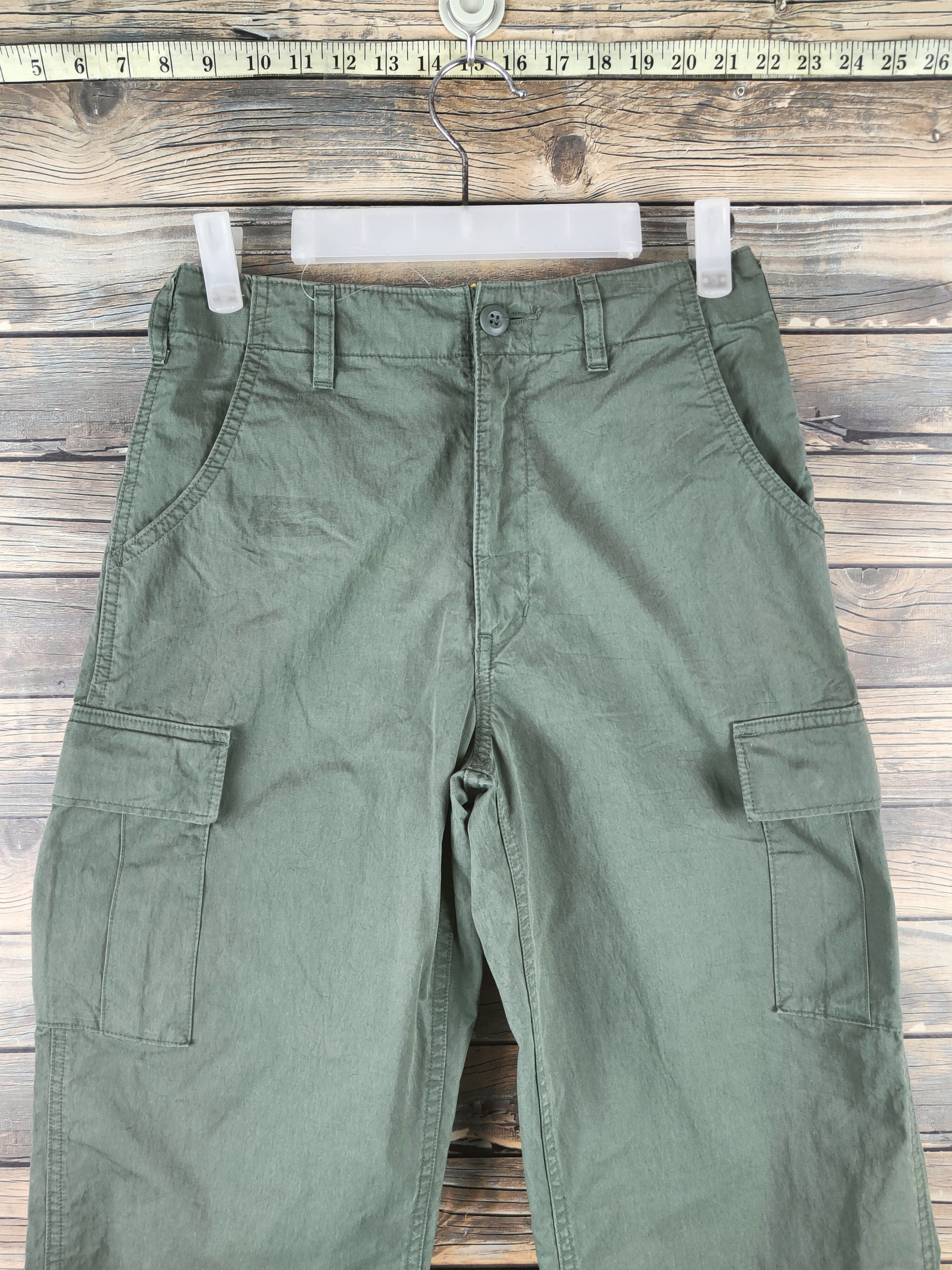 Japanese Brand Uniqlo Green Multipocket Cargo Pants #S2848 Size US 26 / EU 42 - 2 Thumbnail