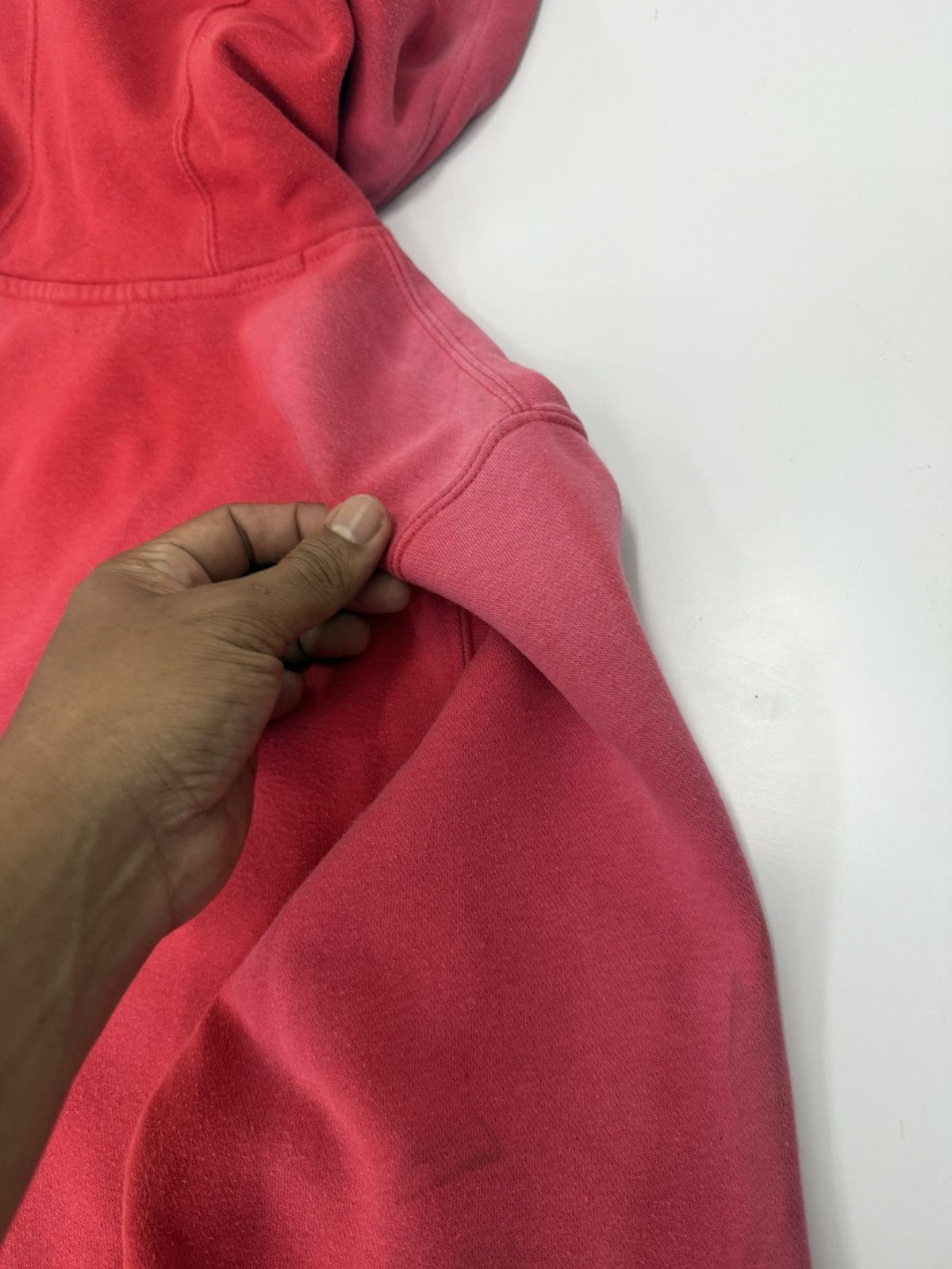 Nike 🔥 Nike Big Logo Sunfaded in Red Sweatshirt hoodie - L Size US L / EU 52-54 / 3 - 13 Thumbnail