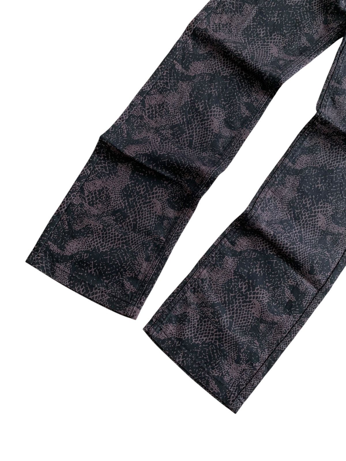 Japanese Brand Last📦 Lowbox Japan Snake Skin Bootcut Denim Size US 28 / EU 44 - 2 Thumbnail