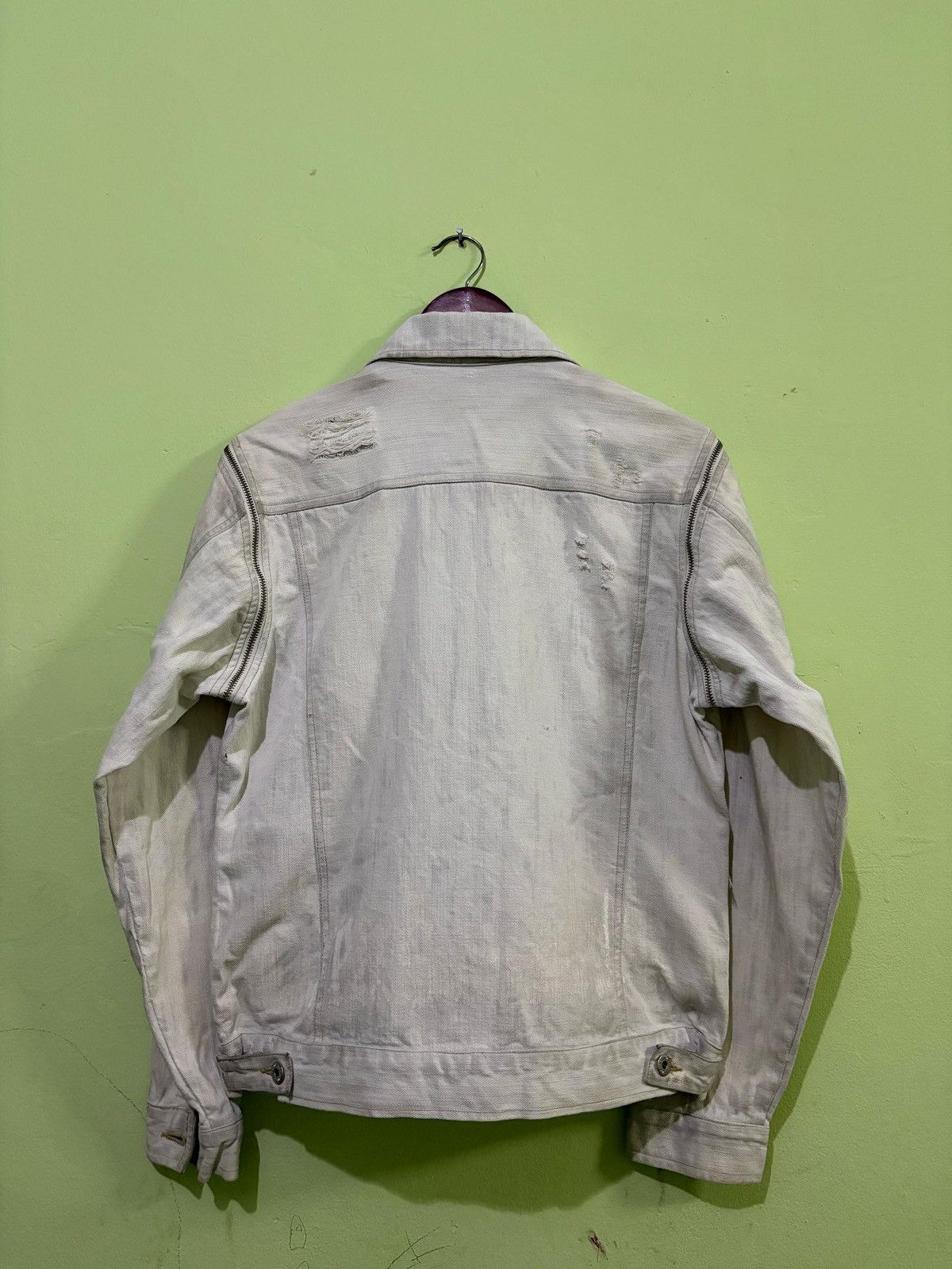 In The Attic × Japanese Brand In the attic Distressed Trucker Jacket Design Size US M / EU 48-50 / 2 - 6 Thumbnail
