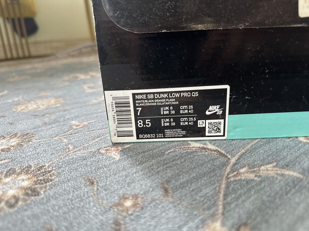 Nike Nike SB Dunk Raygun Size US 7 / EU 40 - 9 Thumbnail