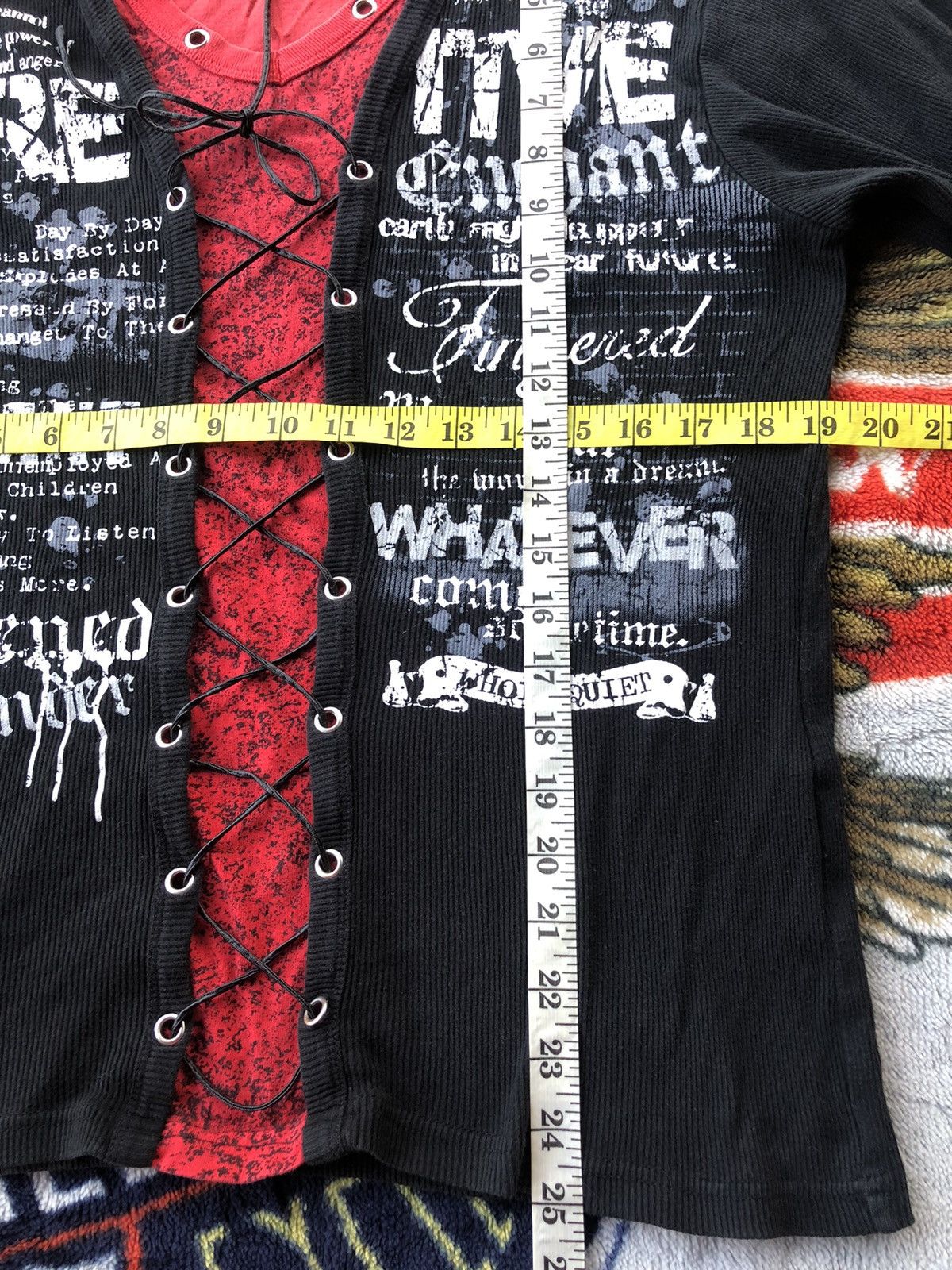 Japanese Brand Vintage Japanese Brand Punk Design Shirt Tee Size US L / EU 52-54 / 3 - 14 Thumbnail