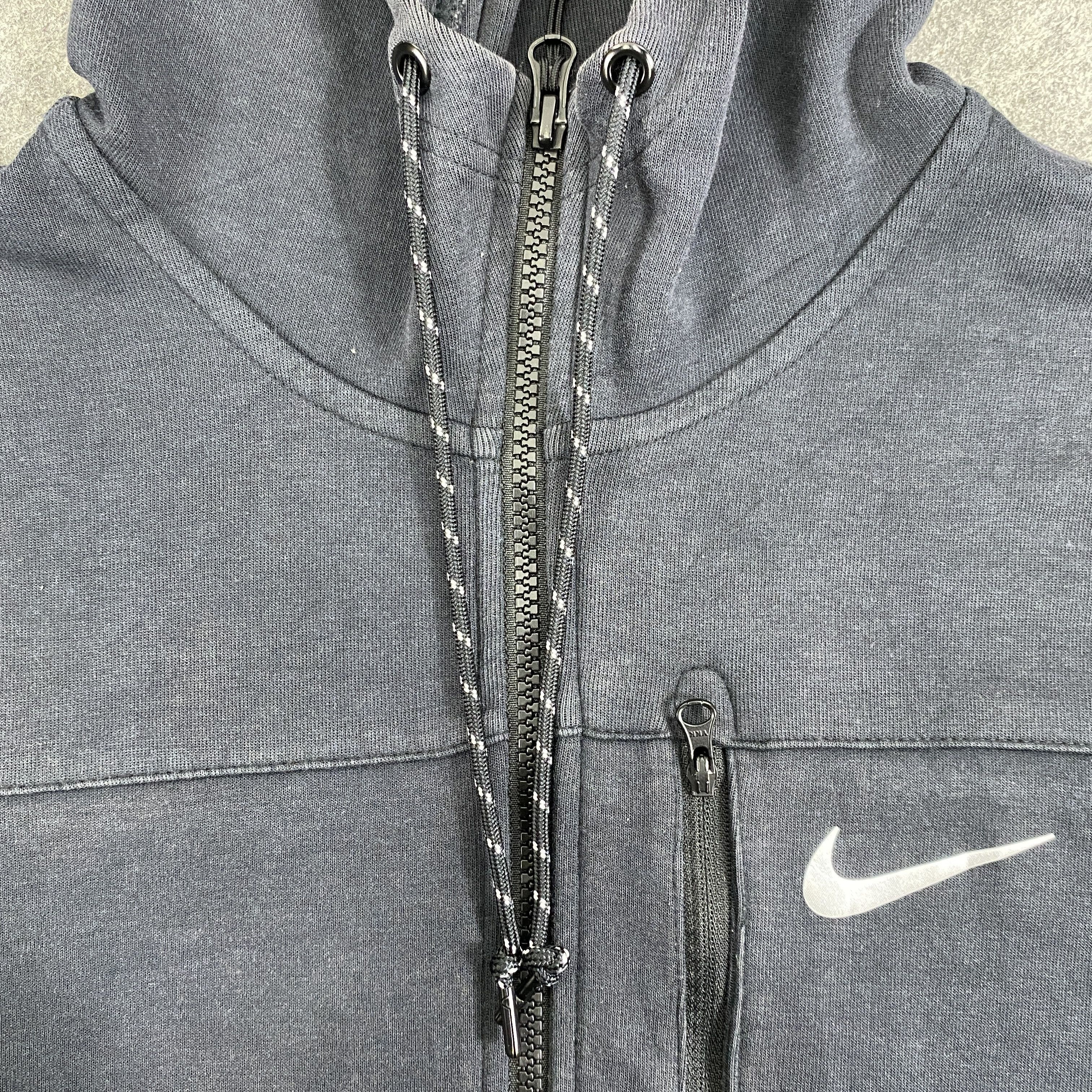 Nike Vintage nike Small Logo Zipper Hoodie Faded - SW095 Size US M / EU 48-50 / 2 - 15 Thumbnail