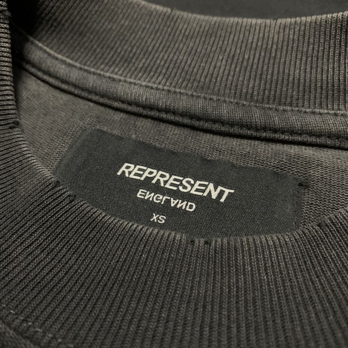 Represent Clo. Represent XS Feel The Heat Vintage Black Tee Size US XS / EU 42 / 0 - 5 Thumbnail