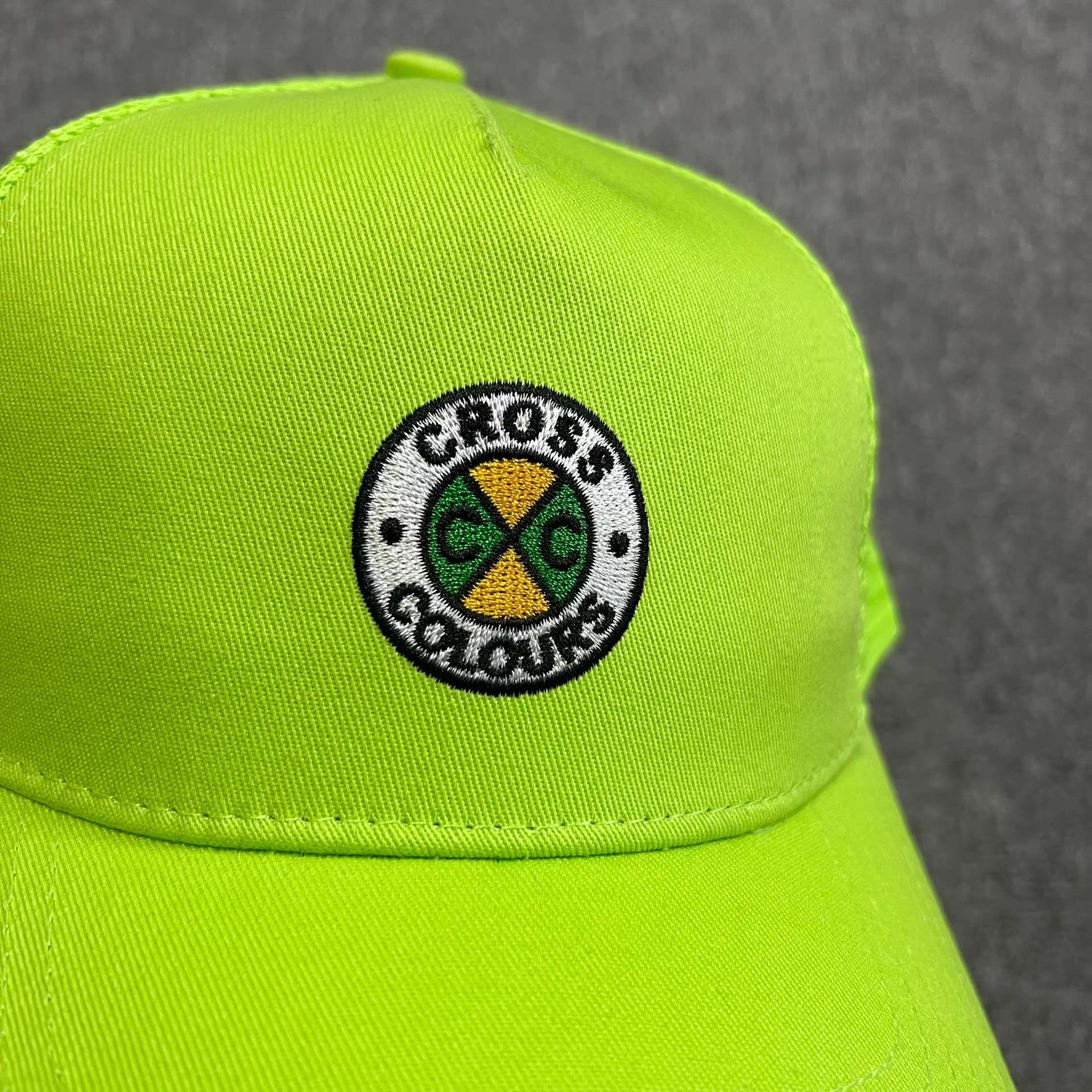 Cross Colours rossCurvedBrimEmbroideredMeshTruckerBaseball Cap Visor Q7 Size ONE SIZE - 2 Thumbnail