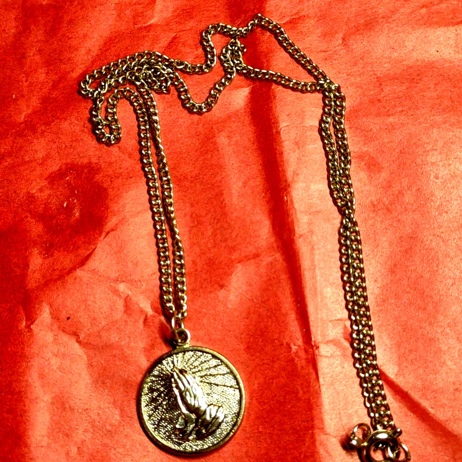 Vintage Vintage silver serenity prayer necklace~on back~ Size ONE SIZE - 4 Thumbnail