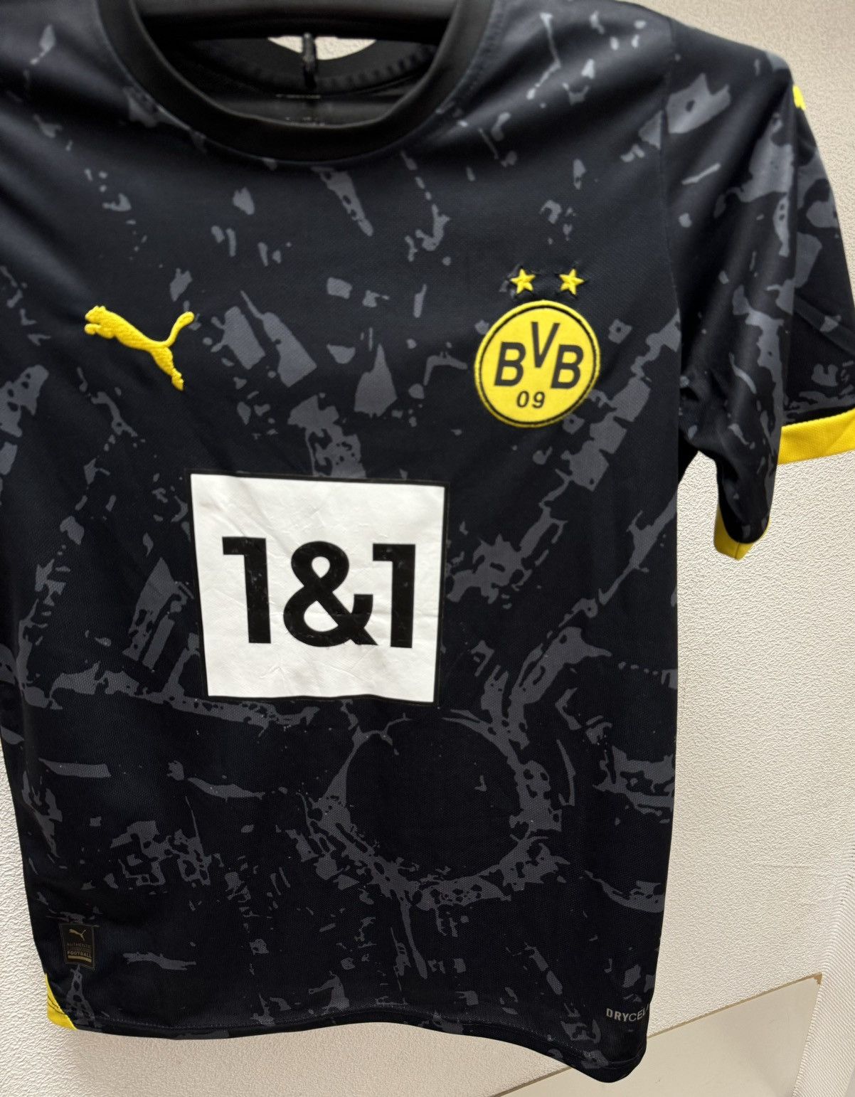 Puma Adeyemi 27 Borrusia Dortmund BVB soccer jersey M-L sz Size US M / EU 48-50 / 2 - 5 Thumbnail