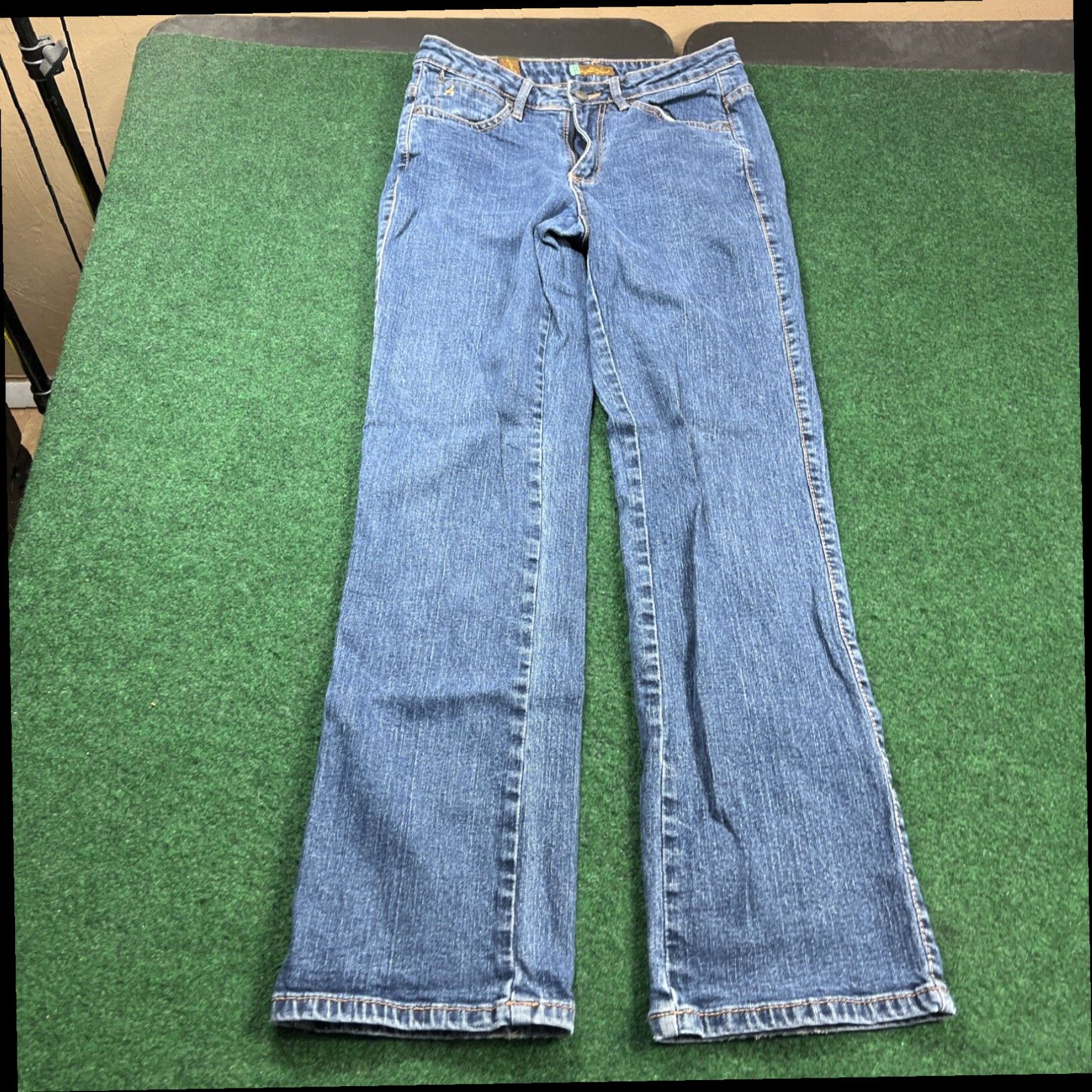 Wrangler Wrangler Aura Short Rise Jeans Womens 6p Petite 27x29 Blue Straight Size 28" / US 6 / IT 42 - 1 Thumbnail