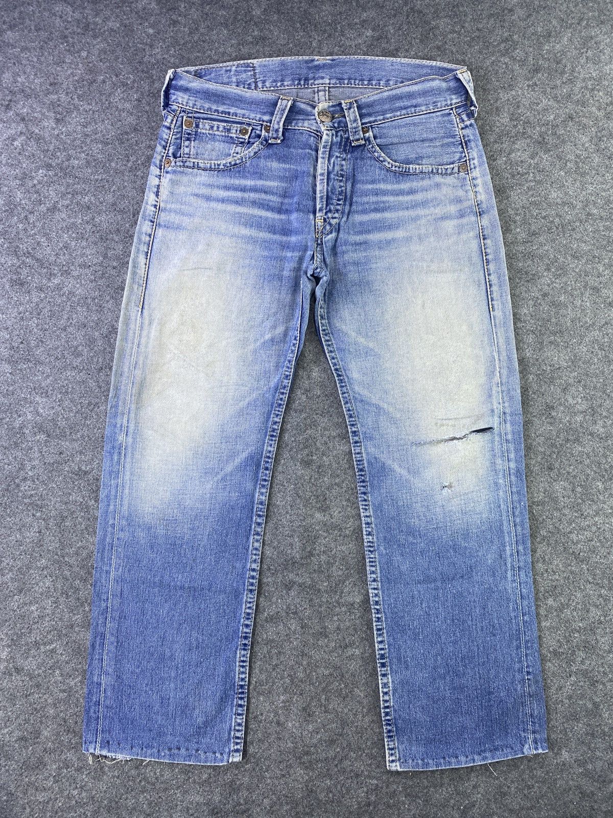 Jean × Levi's × Vintage Vintage Levis 901 Jeans Distress Blue Wash - J917 Size US 34 / EU 50 - 1 Thumbnail