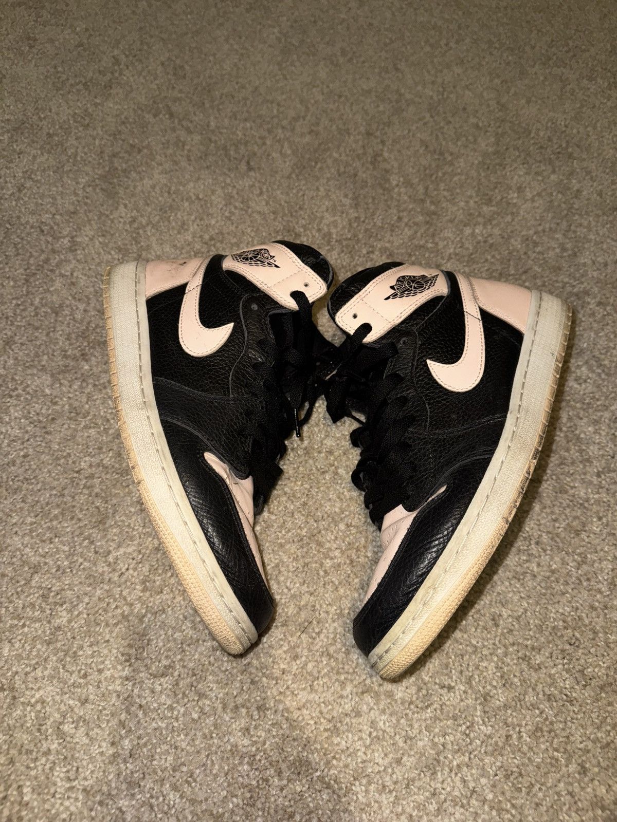 Nike Jordan Crimson OG High 1s Size US 10 / EU 43 - 2 Thumbnail
