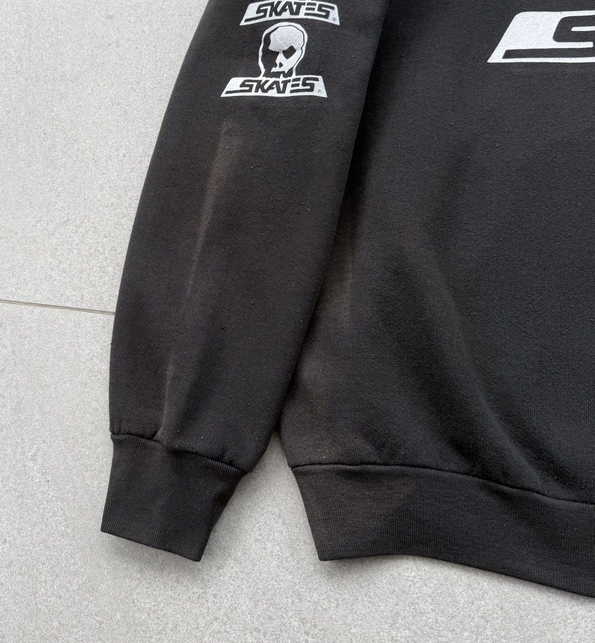Vintage Vintage 90s Faded Skates Skull Skateboard Hoodie Size US XL / EU 56 / 4 - 13 Thumbnail