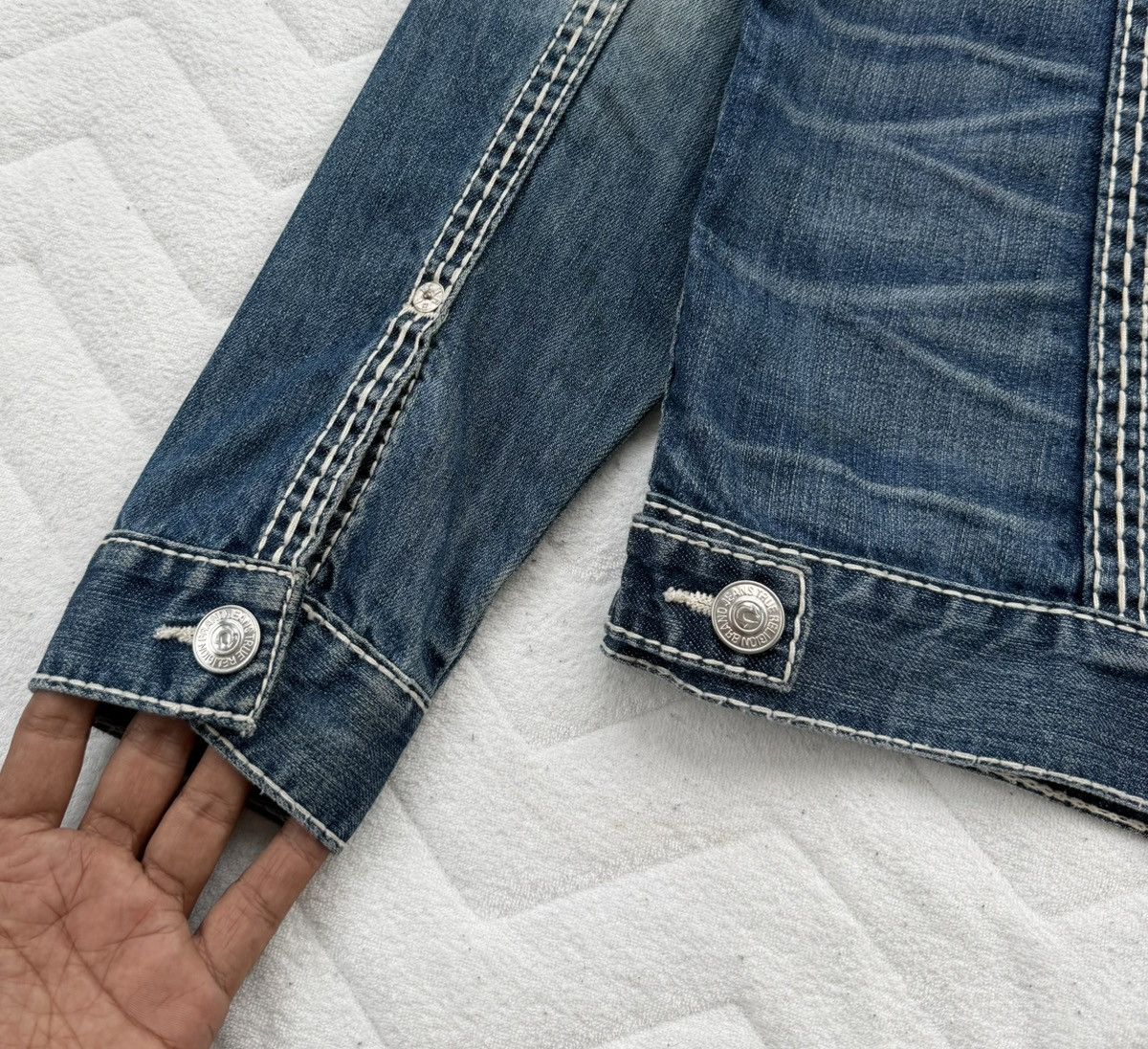 True Religion True Religion Big T Trucker Denim Jacket Blue Medium Wash Size US M / EU 48-50 / 2 - 10 Thumbnail