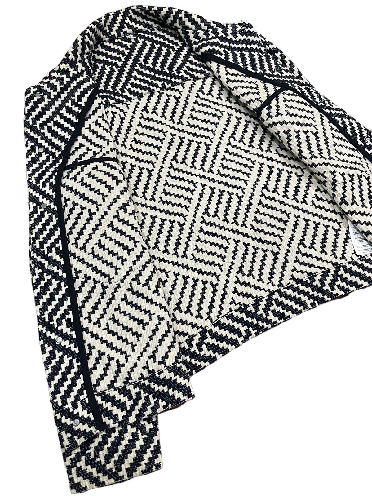 Japanese Brand Japanese Brand Double Pocket Zig Zag Pattern Crochet Jacket Size US M / EU 48-50 / 2 - 10 Thumbnail