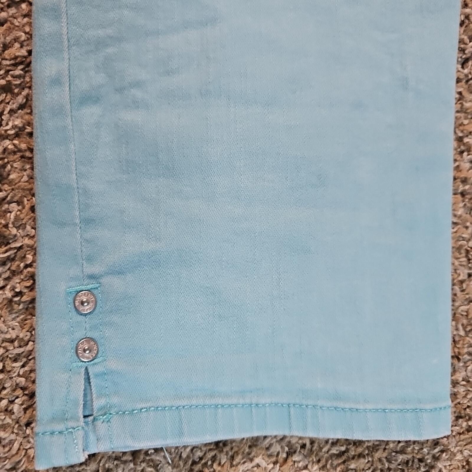 Other Gloria Vanderbilt All Around Slimming Amanda Blue Capris Sz8 Size 30" / US 8 / IT 44 - 7 Thumbnail