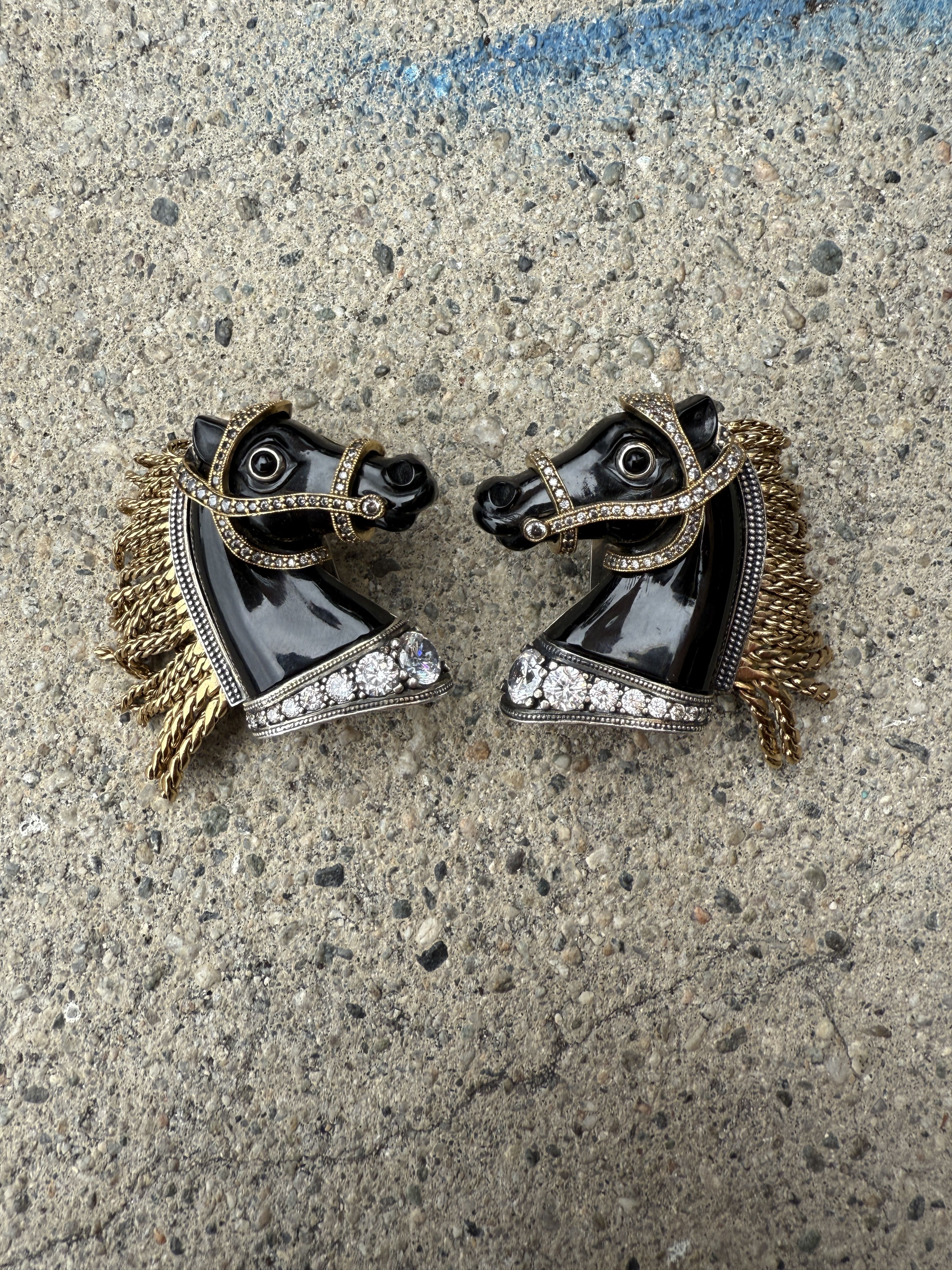 Vivienne Westwood Rare Horse Earrings w/ Swarovski Crystals and dangly gold Size ONE SIZE - 1 Thumbnail