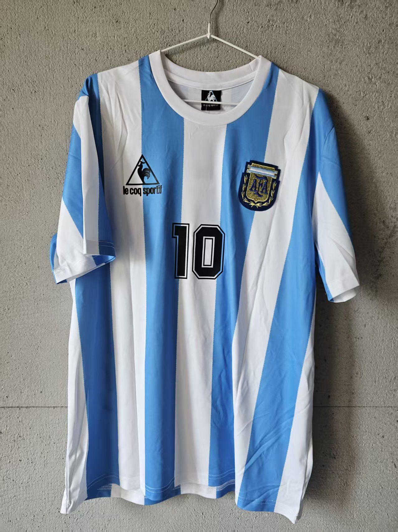 Other 1986 Argentina 10 Maradona Jersey Home Size US XL / EU 56 / 4 - 1 Thumbnail