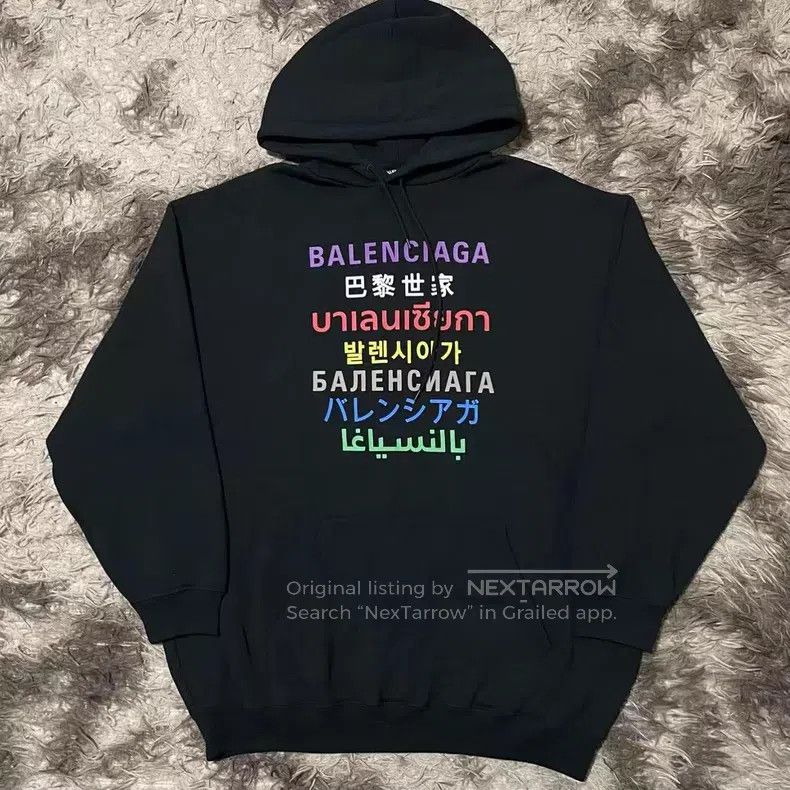 Balenciaga Balenciaga Multinational Text Seven Languages Colorful Let Size US L / EU 52-54 / 3 - 1 Thumbnail