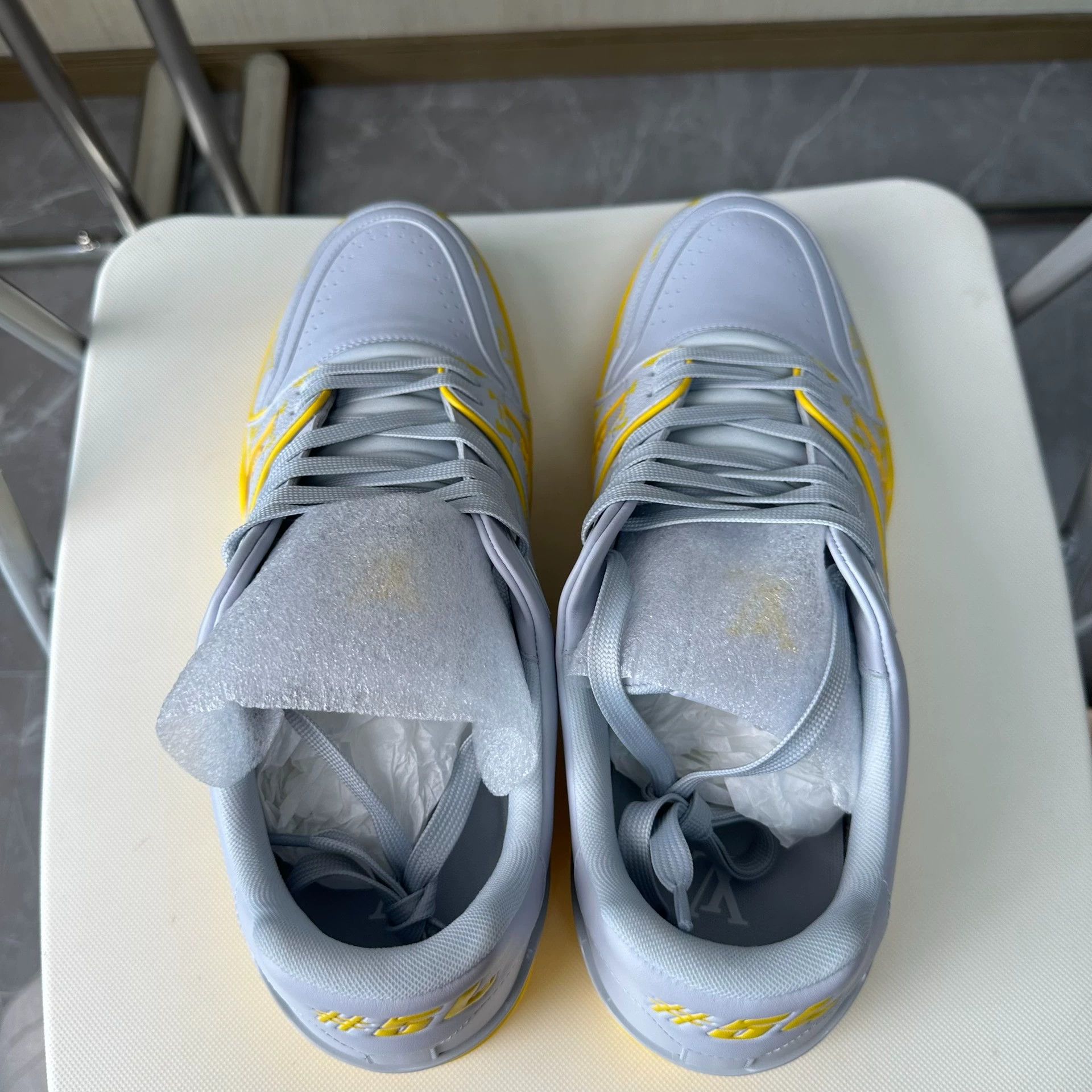 Louis Vuitton LOUIS VUITTON Trainer Low Sneaker Gray Men's 44 Size US 11 / EU 44 - 4 Thumbnail
