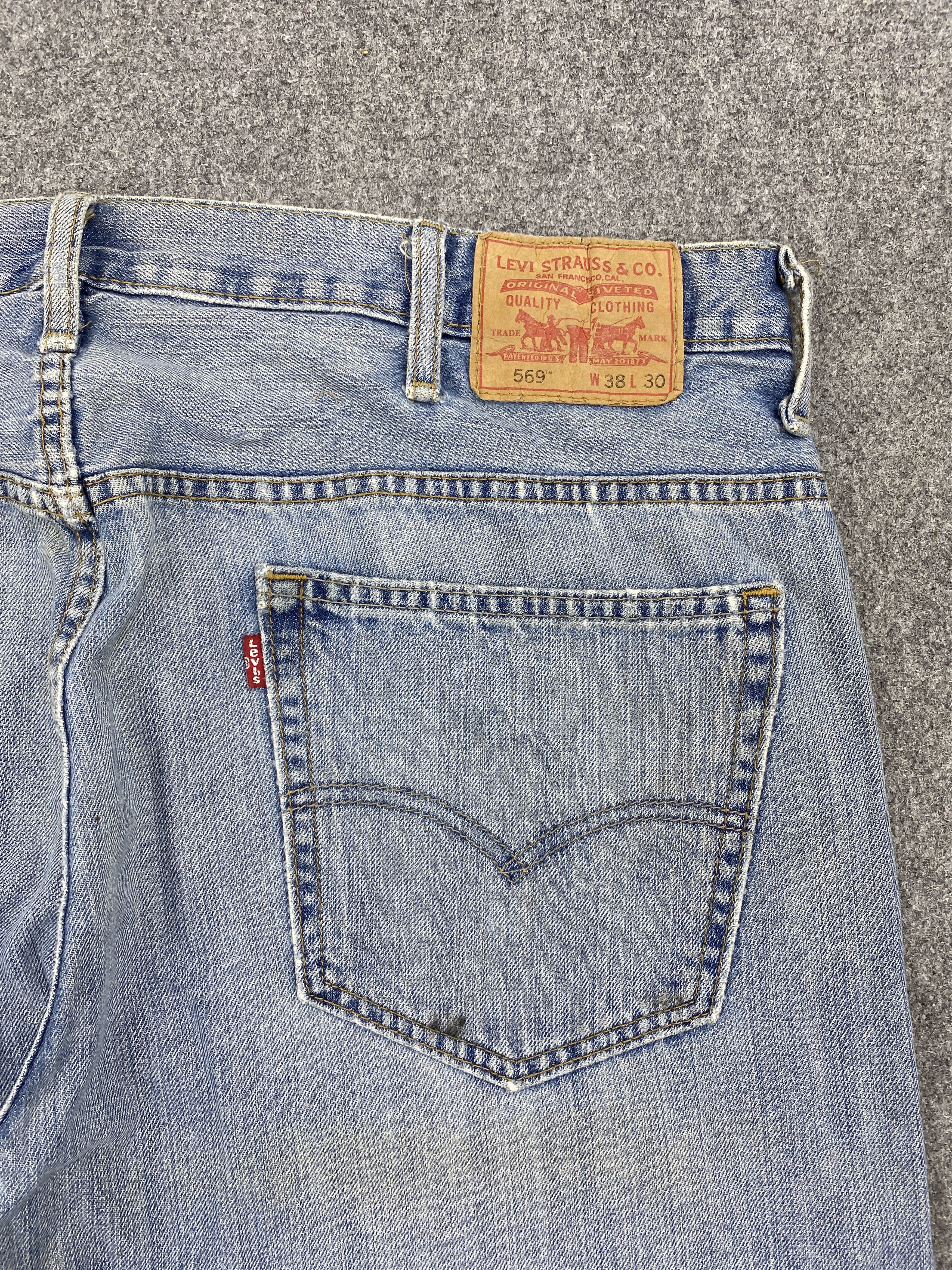 Levi's × Vintage Vintage Levis 569 Loose Straight Cut Jeans Size US 39 - 14 Thumbnail