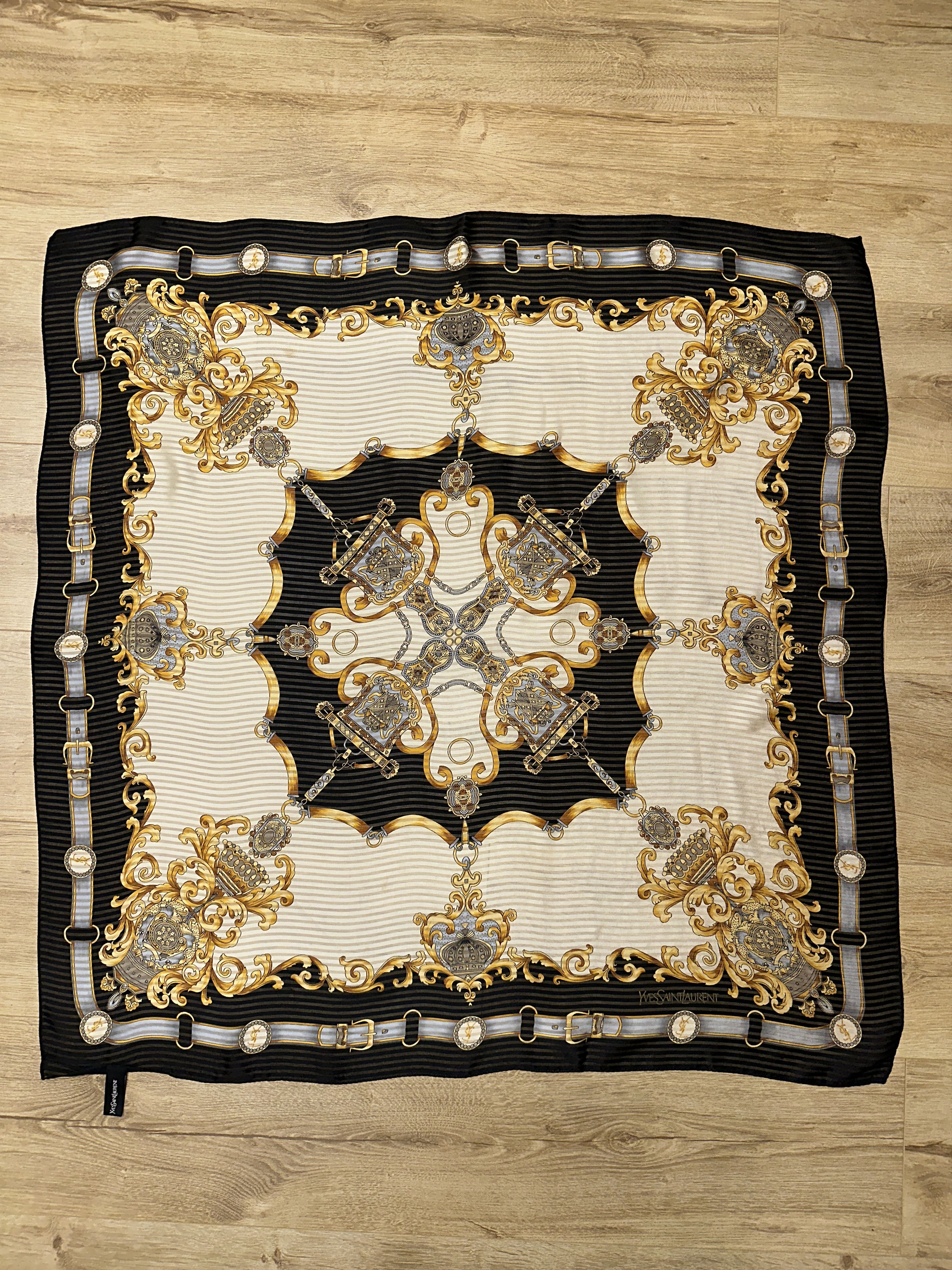 Yves Saint Laurent Yves Saint Laurent Silk Scarf Baroque Chain 85cm Square Size ONE SIZE - 8 Thumbnail