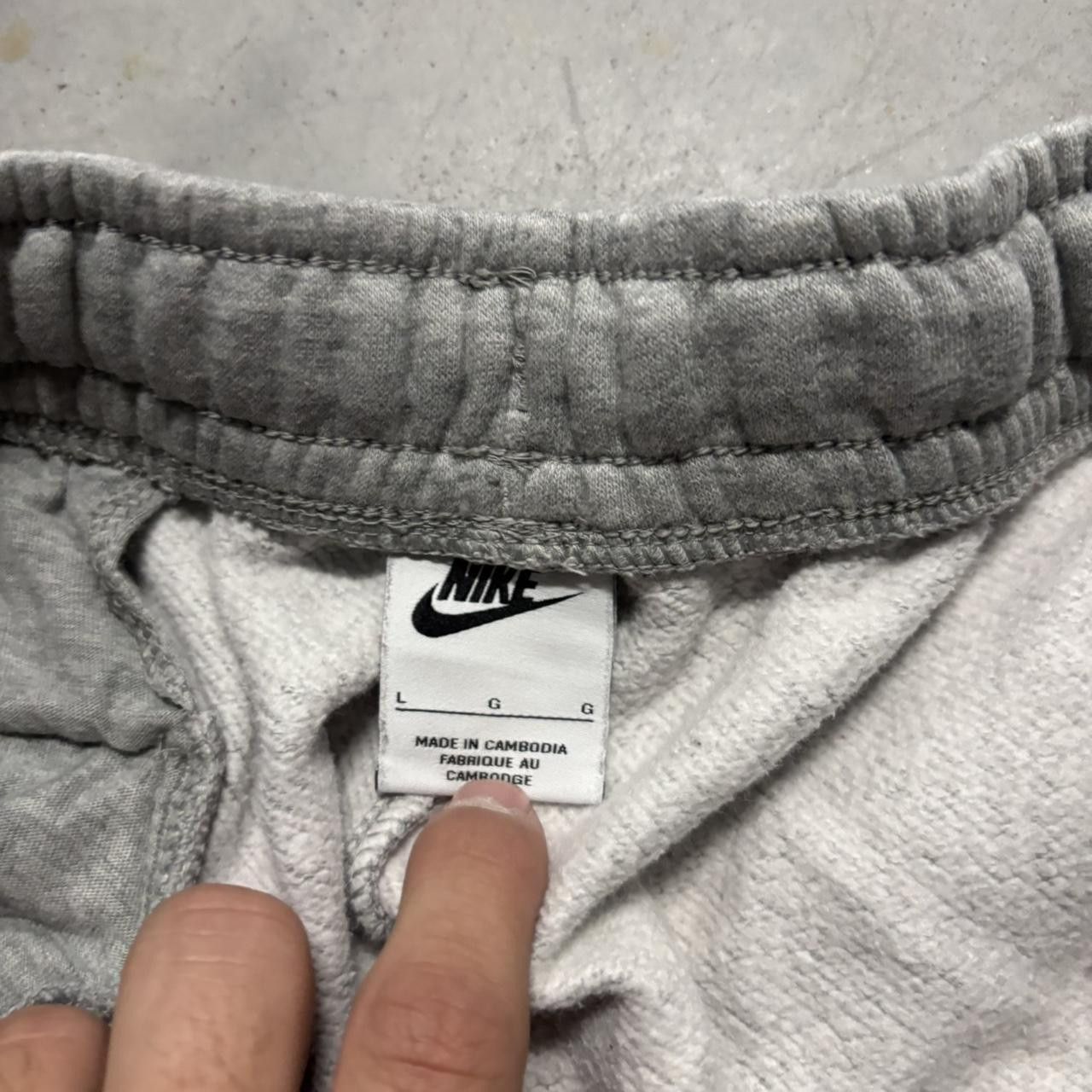 Nike × Vintage Crazy Vintage Y2K/2000s Light Grey Nike Streetwear Essential Sweatpants! Size US 32 / EU 48 - 6 Thumbnail