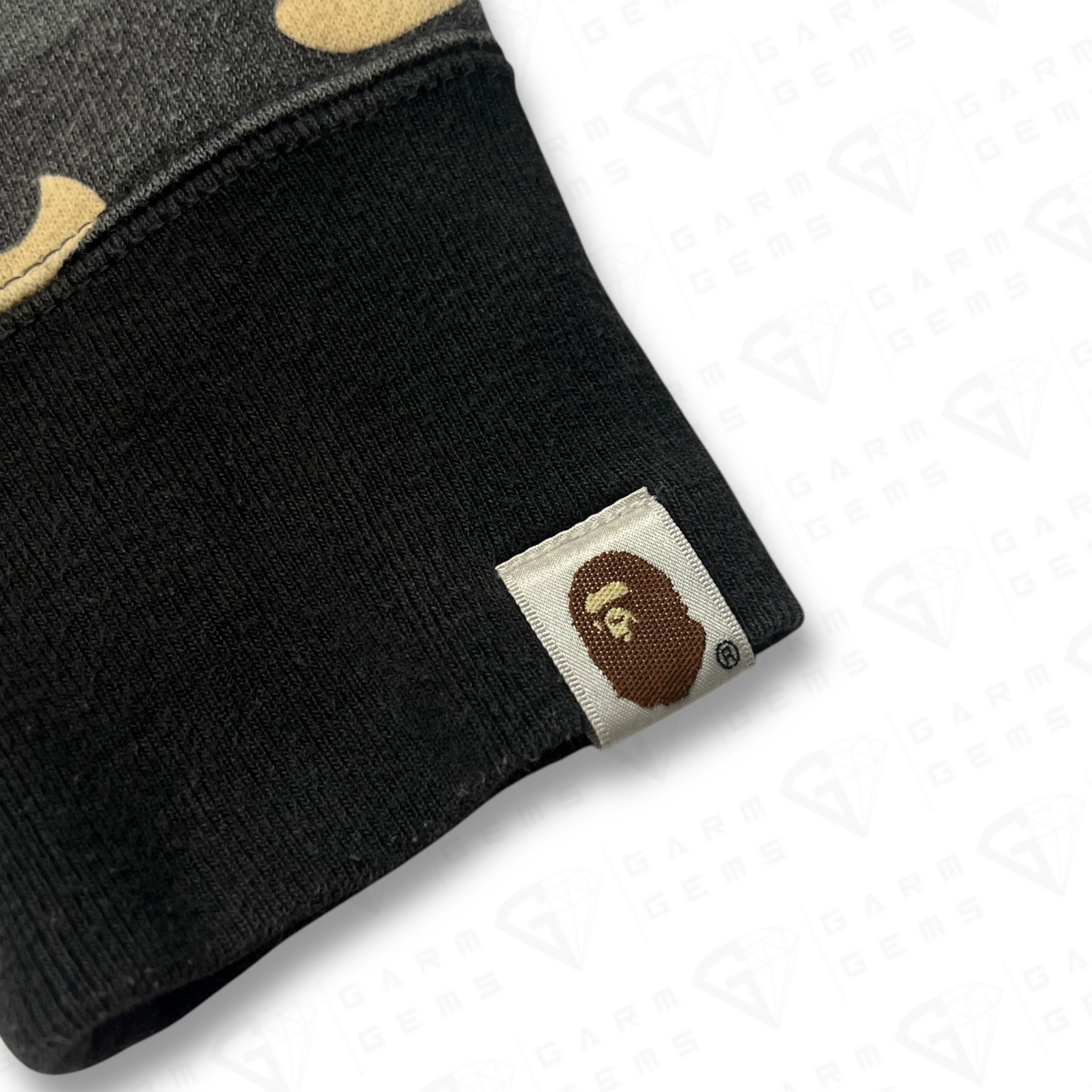Bape A Bathing Ape Shark Camo Glow In The Dark Full Zip Hoodie Size US S / EU 44-46 / 1 - 6 Thumbnail