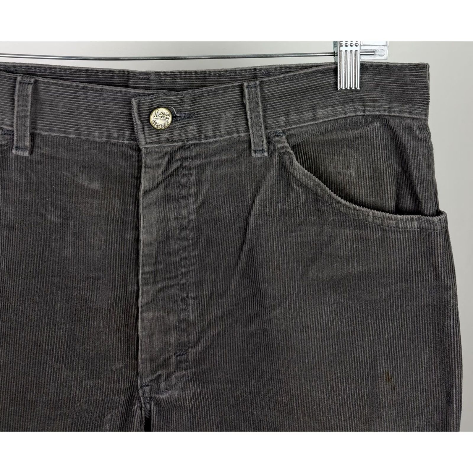 Lee VINTAGE Lee Corduroy Pants Mens 33 33x32 ACTUAL Charcoal Gray Straight Leg 80s Size US 33 - 4 Thumbnail