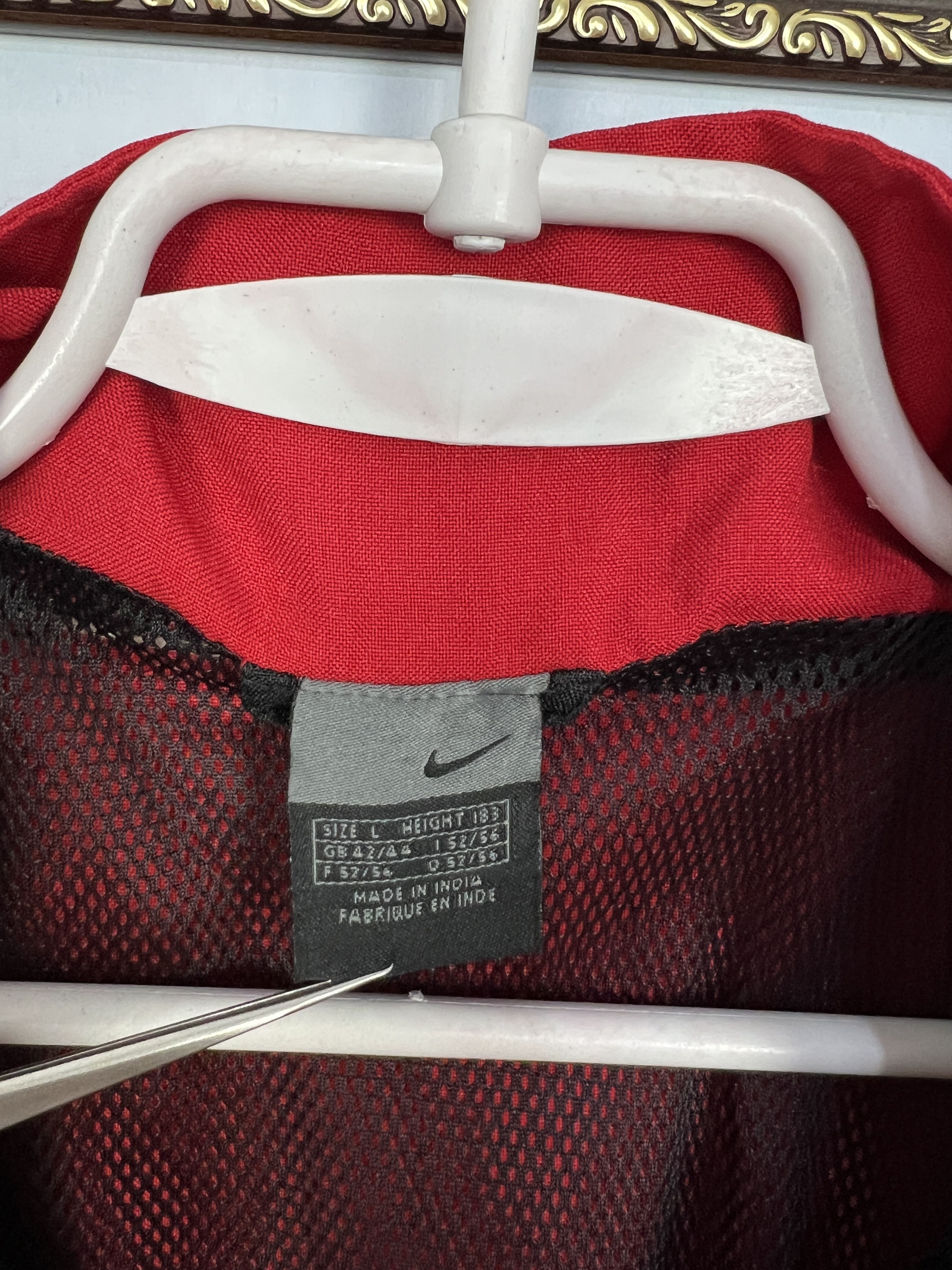 Nike Vintage Nike Manchester United Football Jacket Soccer Size US L / EU 52-54 / 3 - 6 Thumbnail