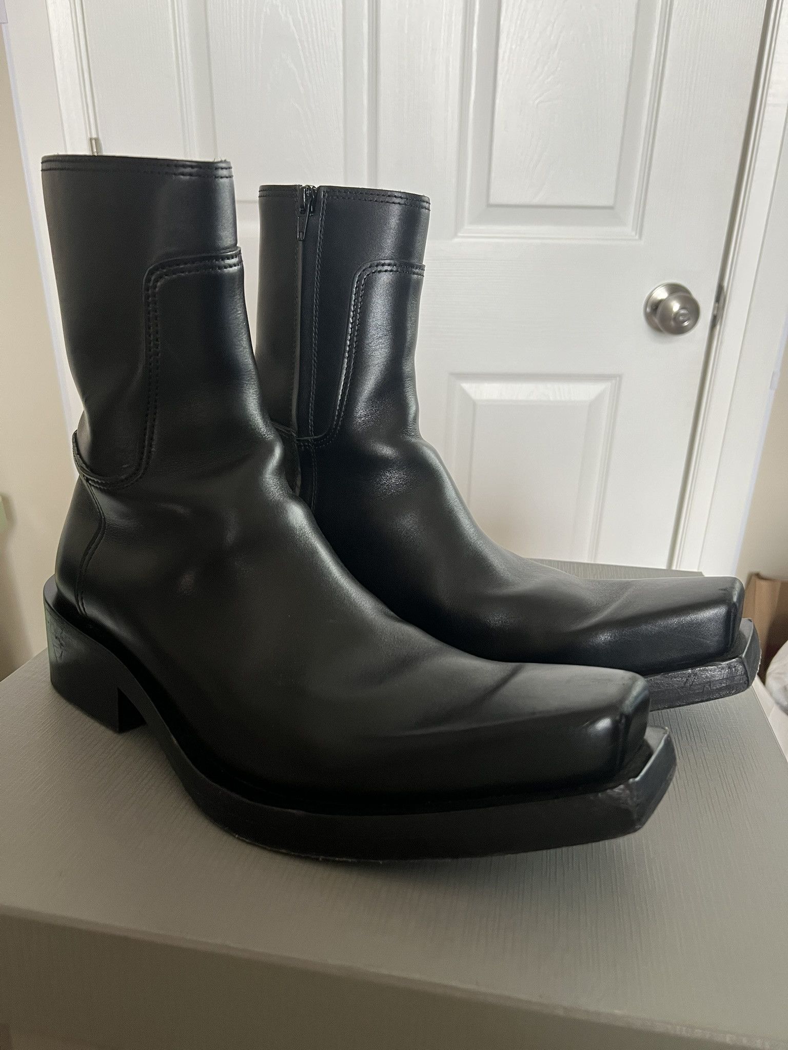Balenciaga Balenciaga Black Calfskin Santiago Boots sz 40 | Grailed