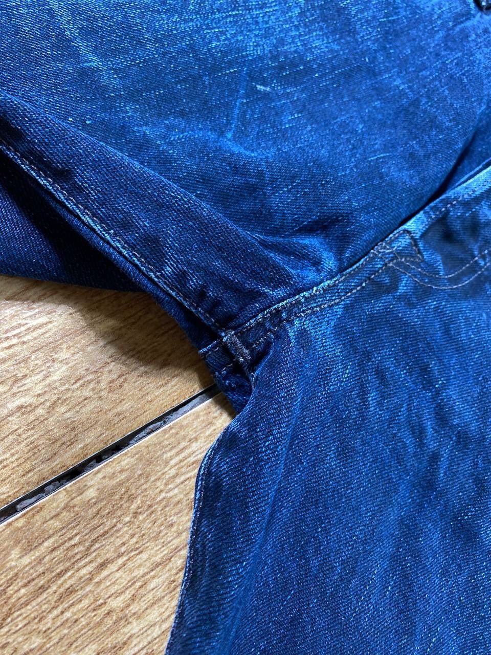 Levi's VINTAGE THRASHED FADED LEVI’S 501 LIGHT WASH JEAN SHORTS Size US 34 / EU 50 - 9 Thumbnail
