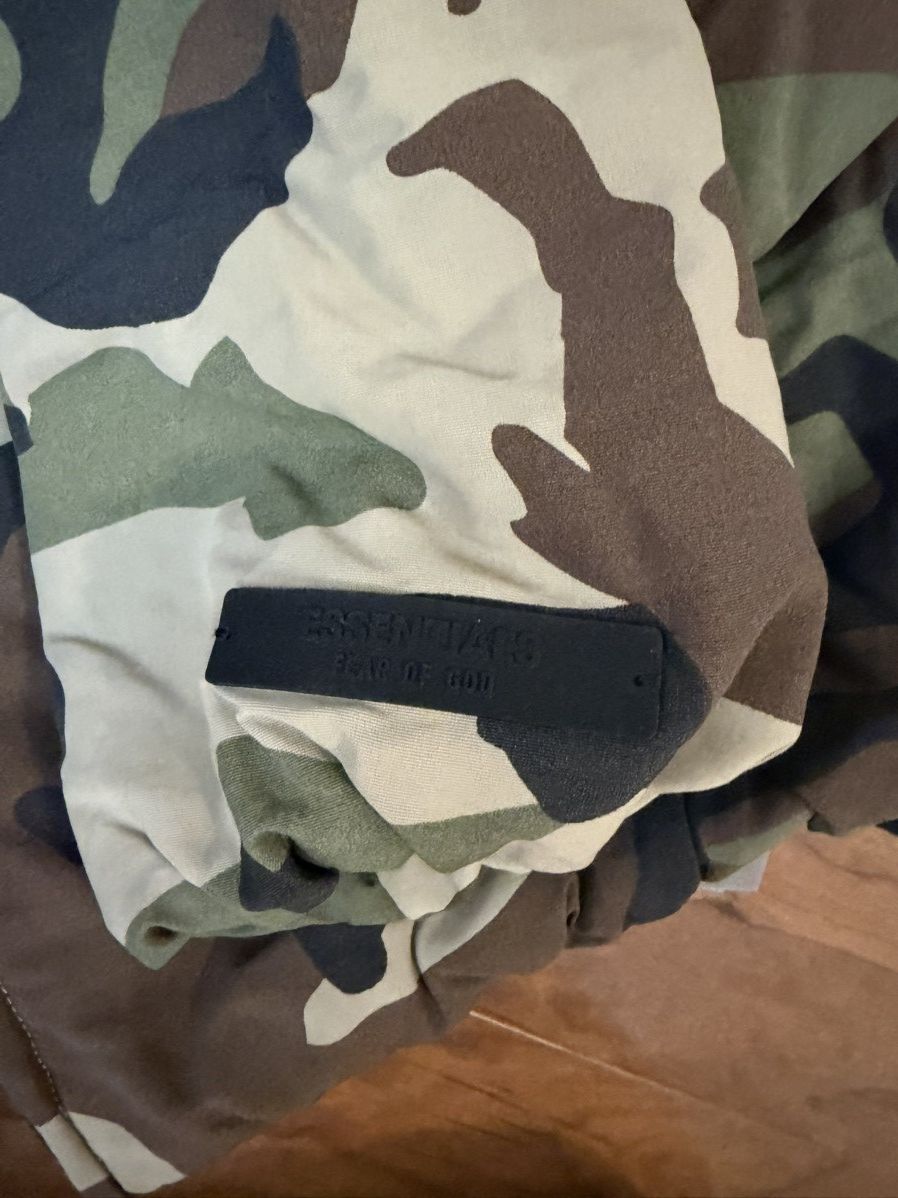 Fear of God Fear of God Essential Camo Bomber Jacket Size US S / EU 44-46 / 1 - 2 Thumbnail