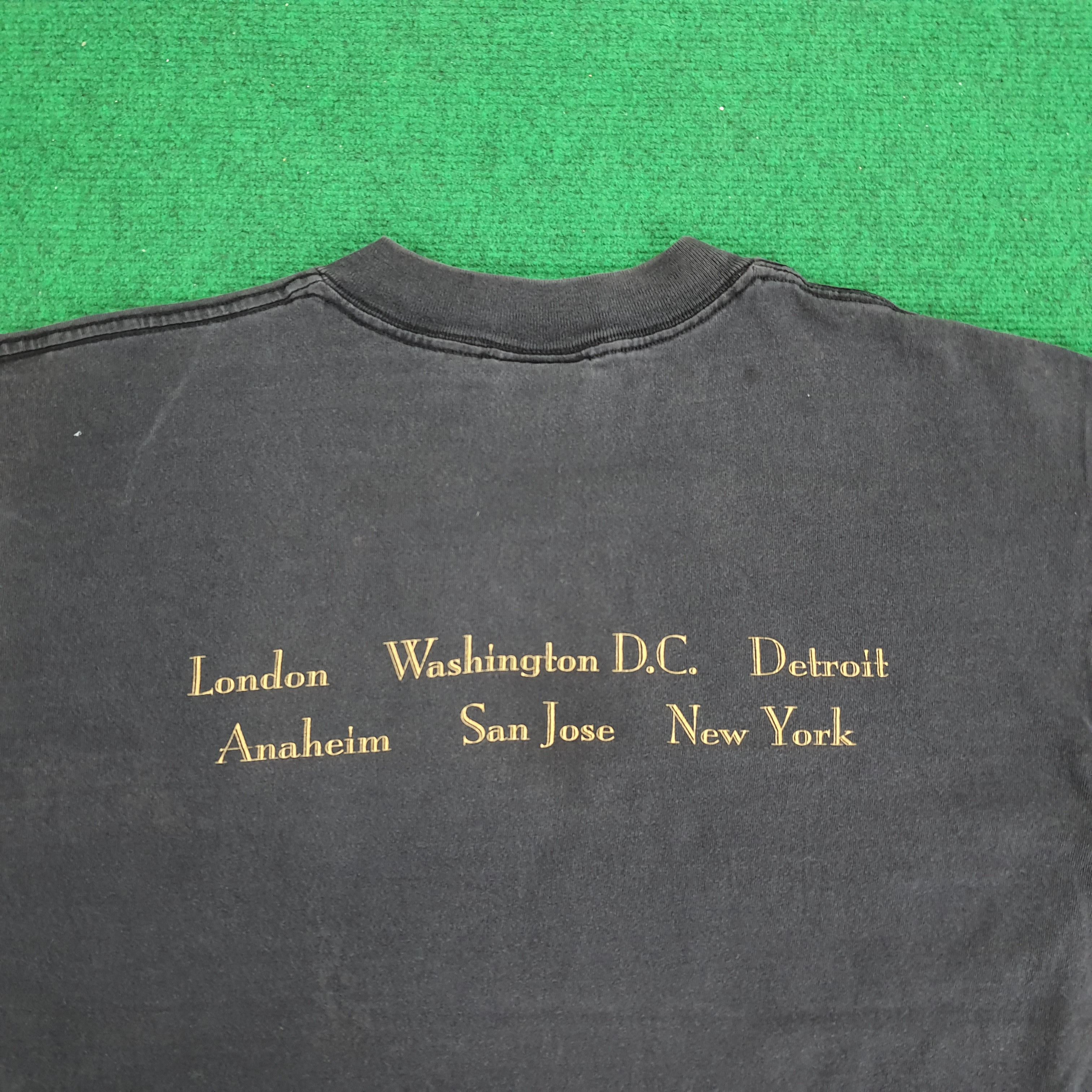 Band Tees × Vintage Vintage Barbra The Concert 1994 Tshirt Size US L / EU 52-54 / 3 - 4 Thumbnail