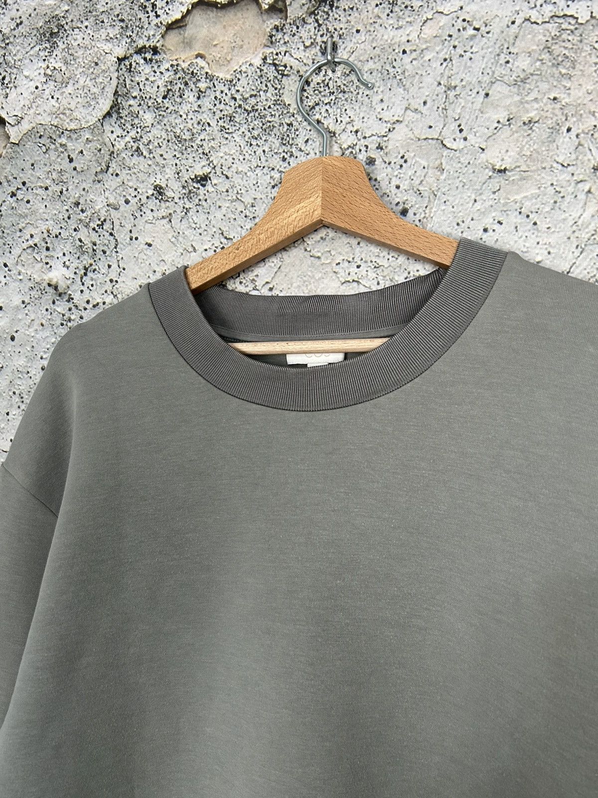 Cos COS Basic Scandi Crewneck Designer Minimalist Size US L / EU 52-54 / 3 - 3 Thumbnail