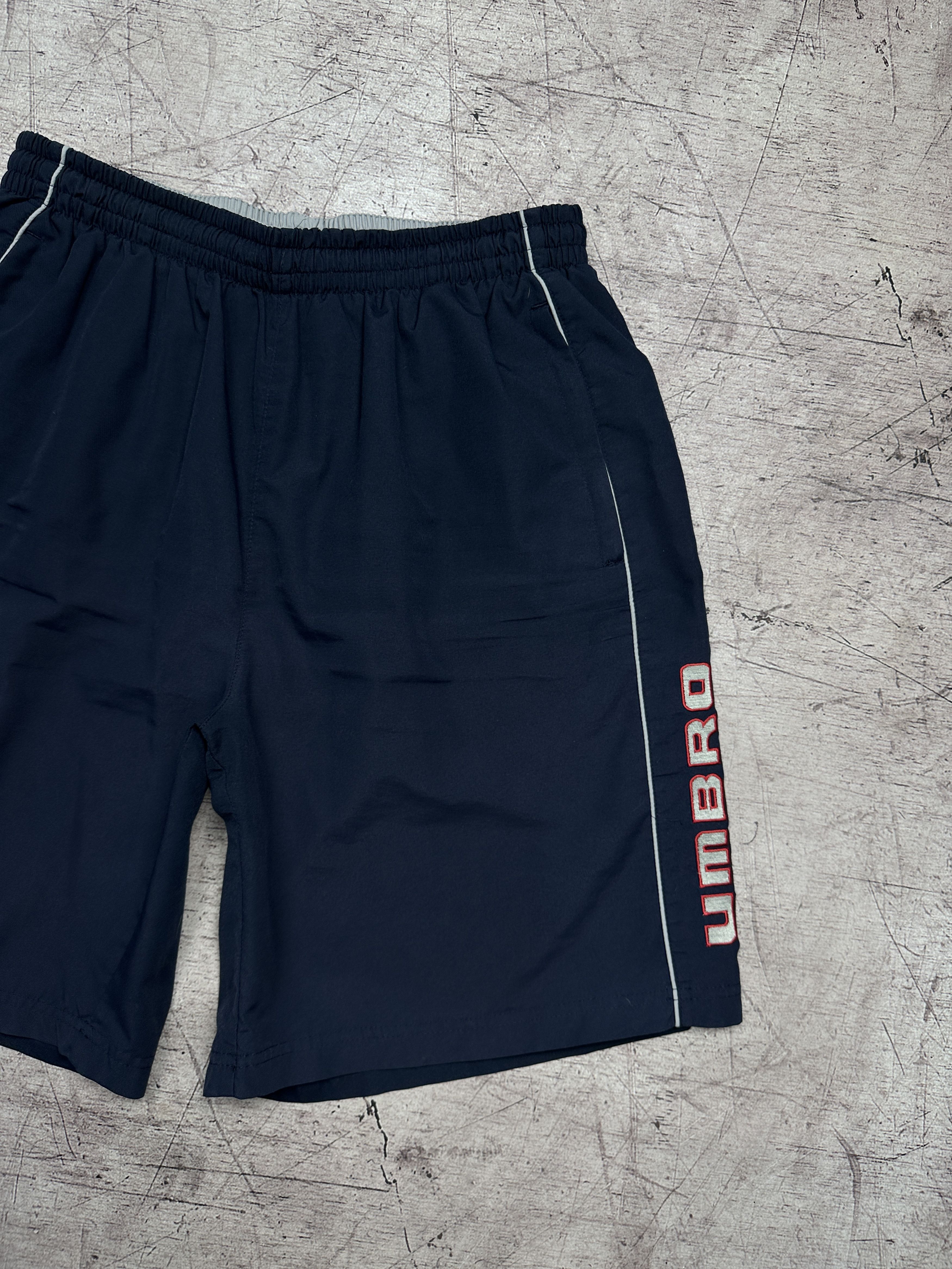 Umbro Umbro Vintage Mens Big Logo Nylon Shorts Size US 36 / EU 52 - 2 Thumbnail