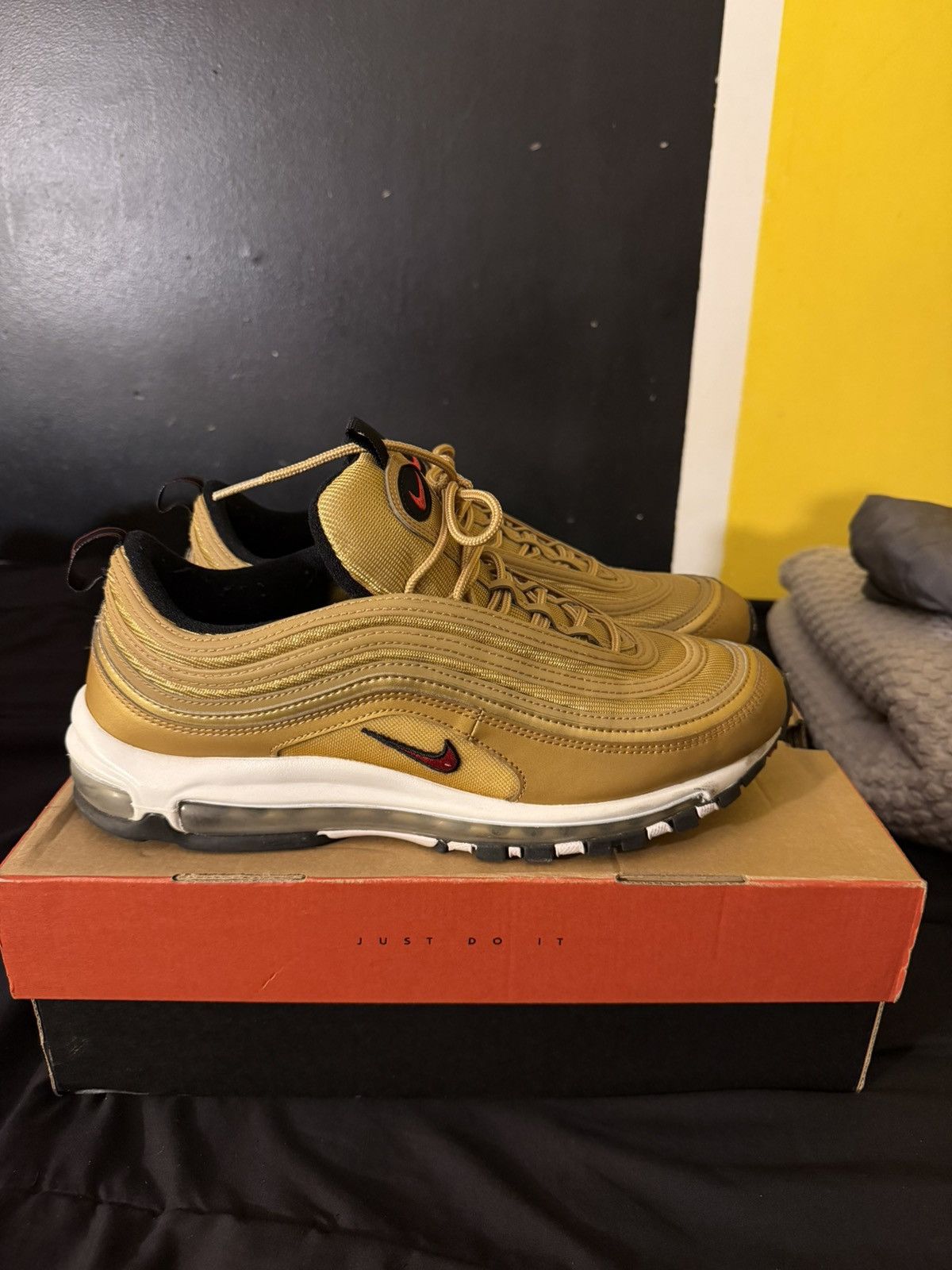 Nike Nike Air Max 97 OG Size US 12 / EU 45 - 2 Thumbnail