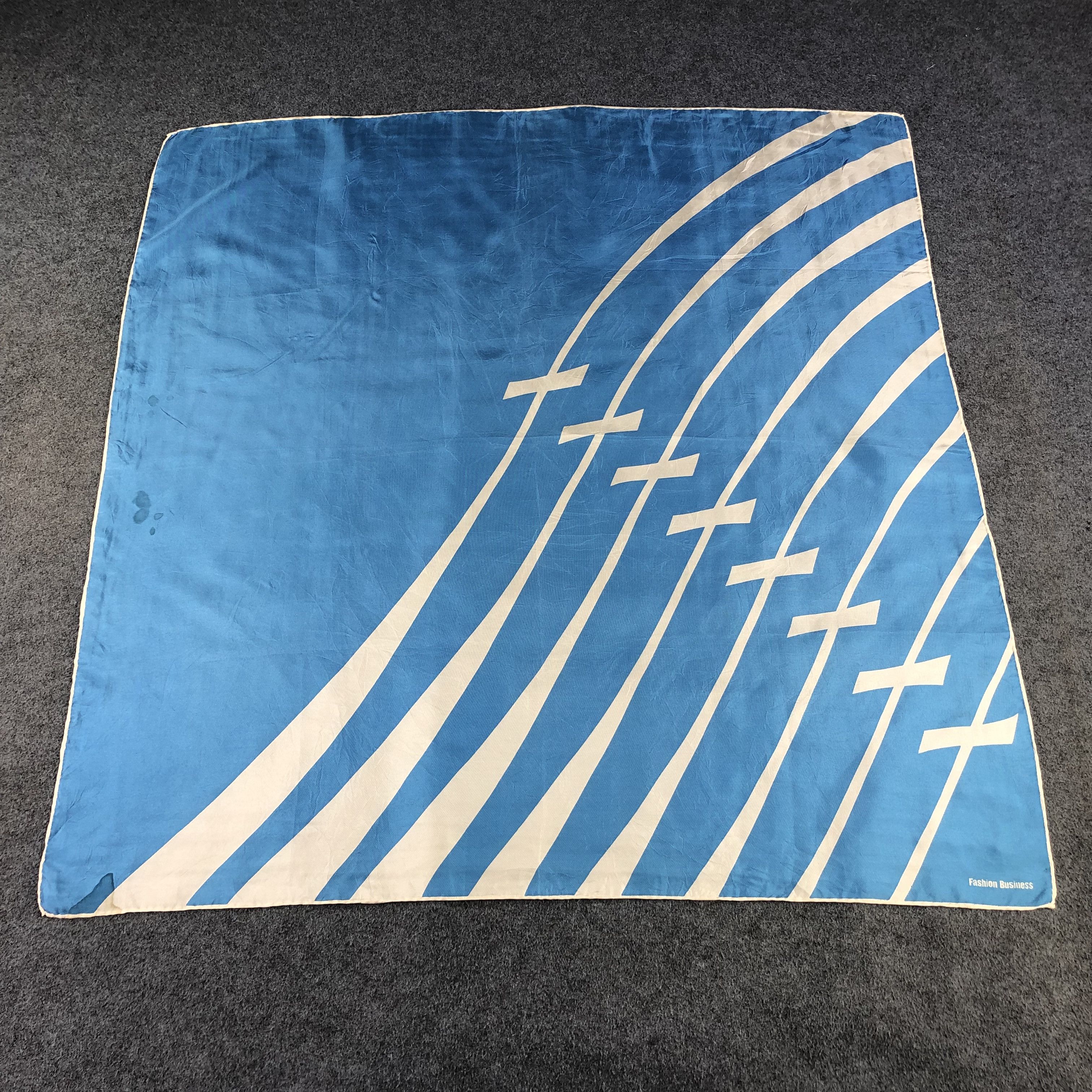 Vintage Fashion Business Hand Rolled Silk Scarf M883 Size ONE SIZE - 1 Thumbnail