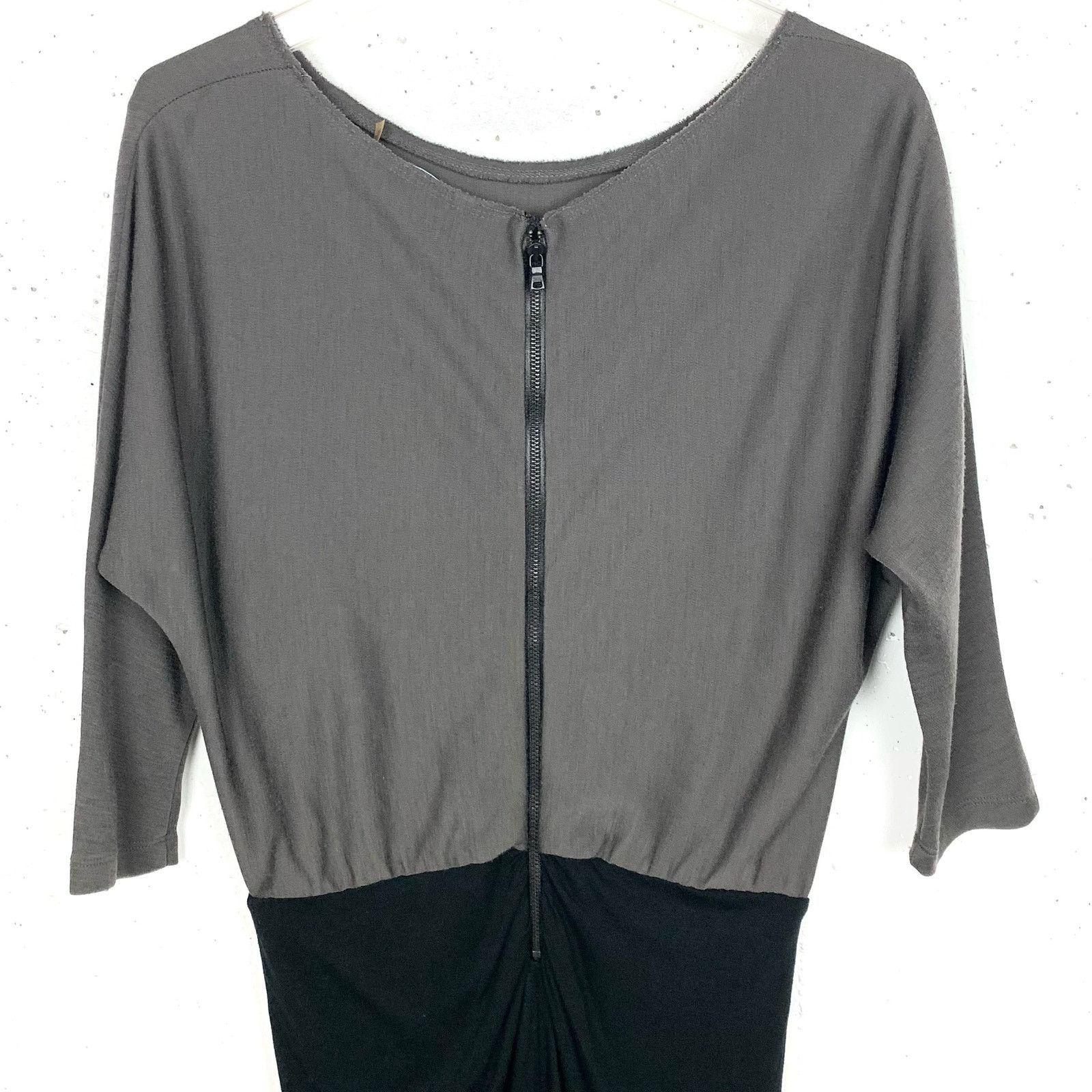 Alice + Olivia Alice + Olivia Batwing Dress Dolman Sleeve Gray Black Size M / US 6-8 / IT 42-44 - 10 Thumbnail