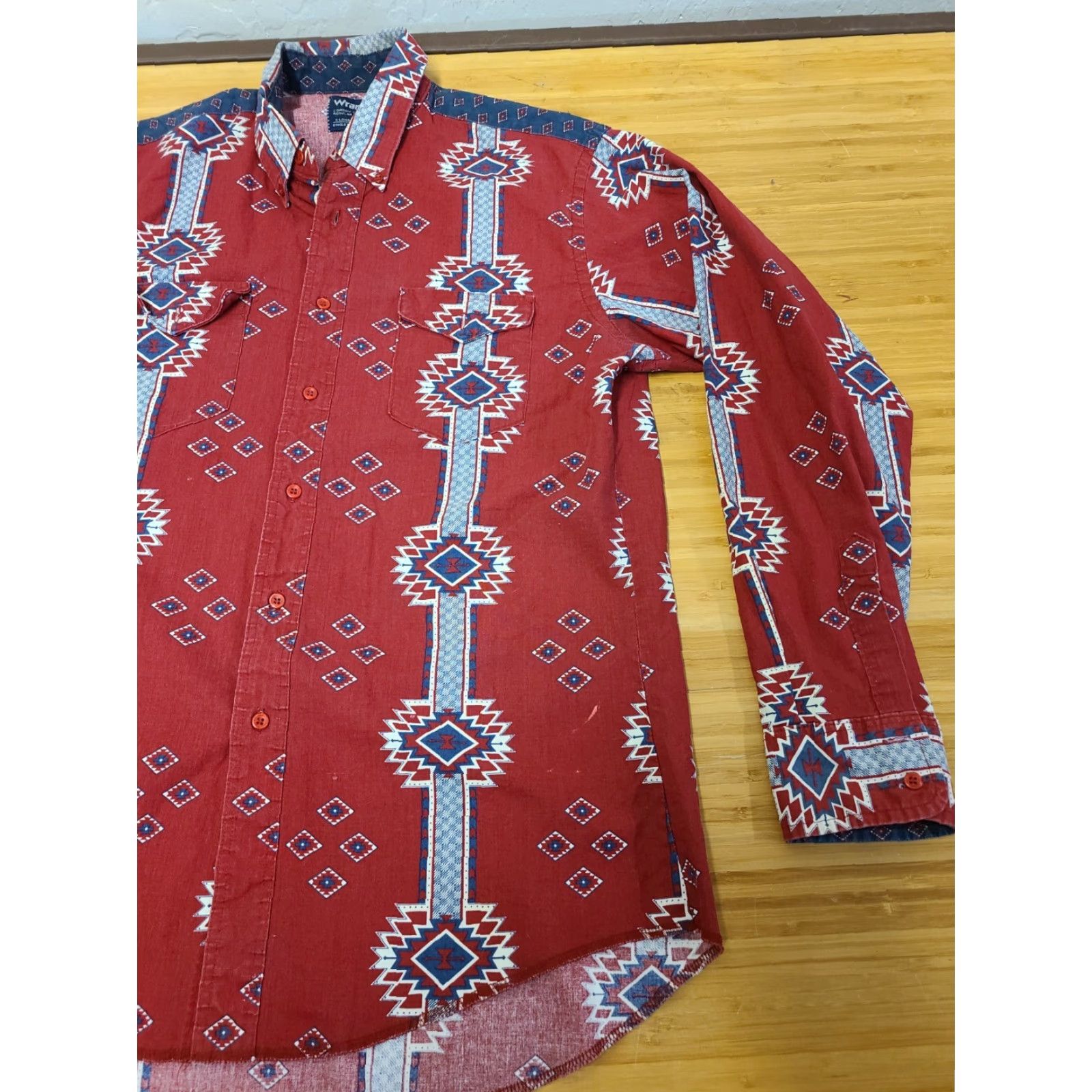 Wrangler VINTAGE Wrangler Western Shirt Cowboy Cut 16.5 x 35 X-Long Tails Aztec Print Shirt Mens Size US XL / EU 56 / 4 - 2 Thumbnail